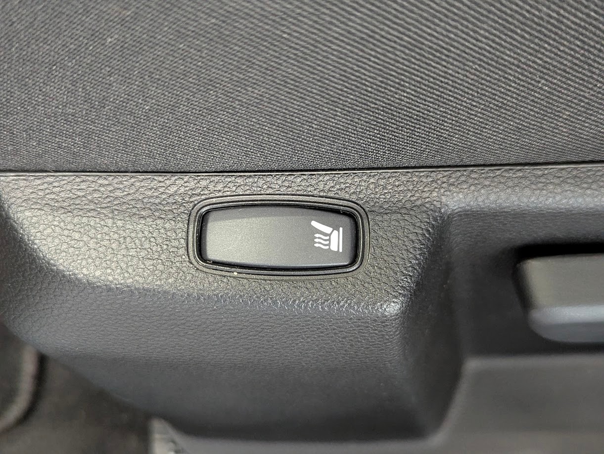 DACIA Duster 1.3 TCe 150 Journey EDC Automat*FACELIFT CH-AUTO 1.HAND 12MT GAR NAVI 360CAM SITZHEIZ KLIMA*-image-6