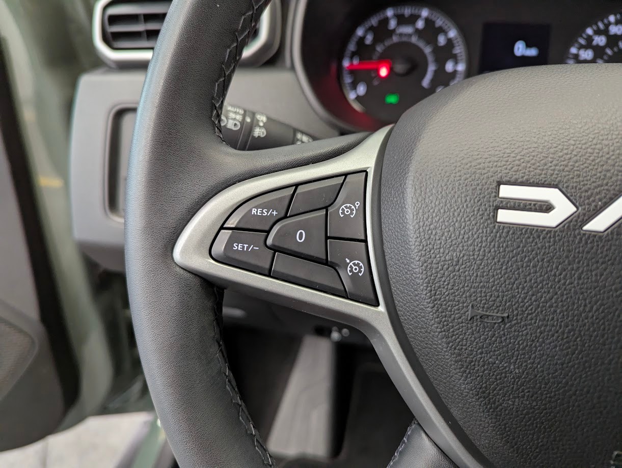 DACIA Duster 1.3 TCe 150 Journey EDC Automat*FACELIFT CH-AUTO 1.HAND 12MT GAR NAVI 360CAM SITZHEIZ KLIMA*-image-10