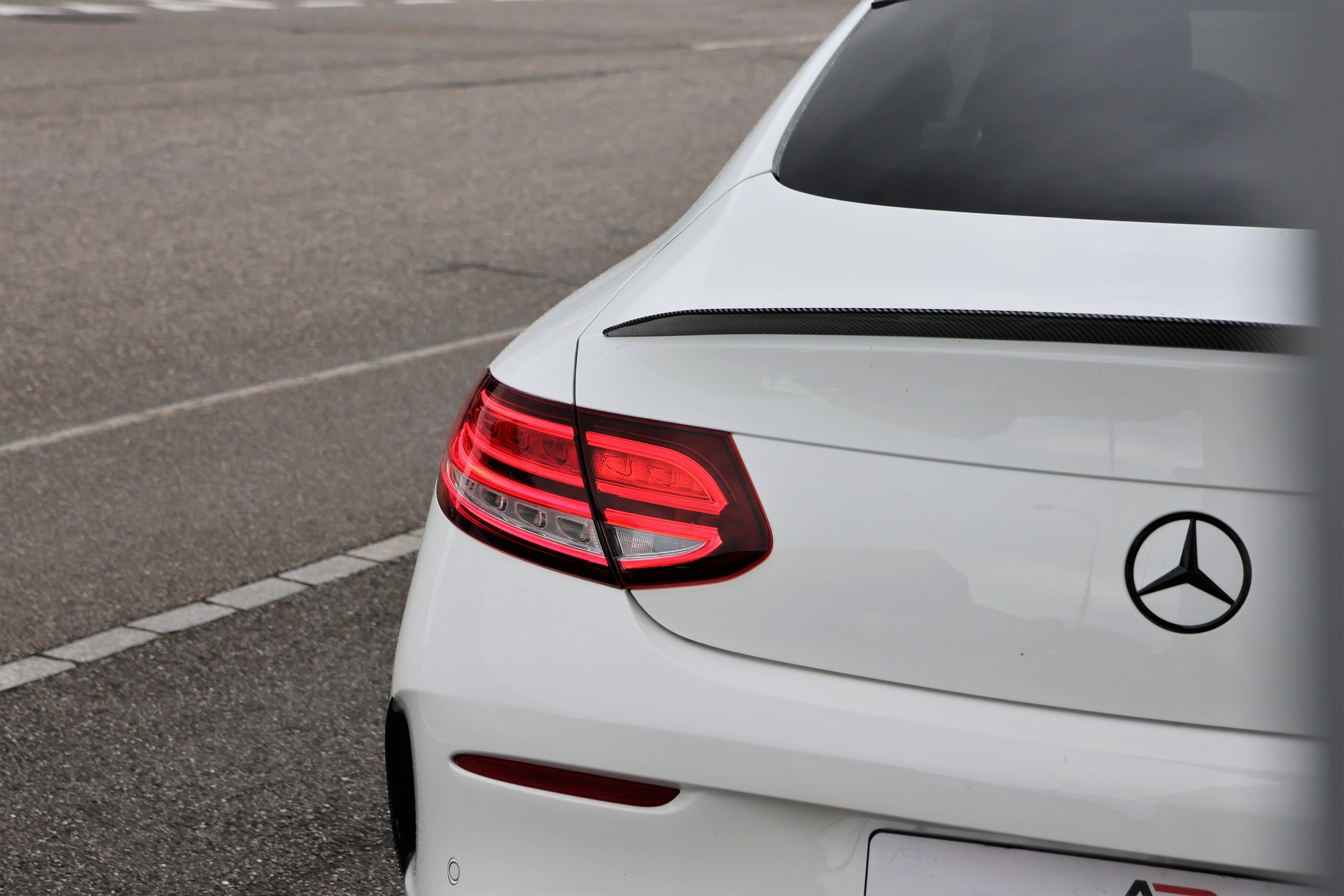 MERCEDES-BENZ C 200 Coupé 4Matic AMG Line 9G-Tronic (CH)-image-5