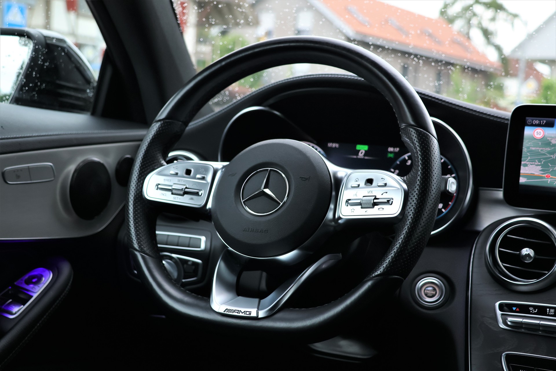 MERCEDES-BENZ C 200 Coupé 4Matic AMG Line 9G-Tronic (CH)-image-12