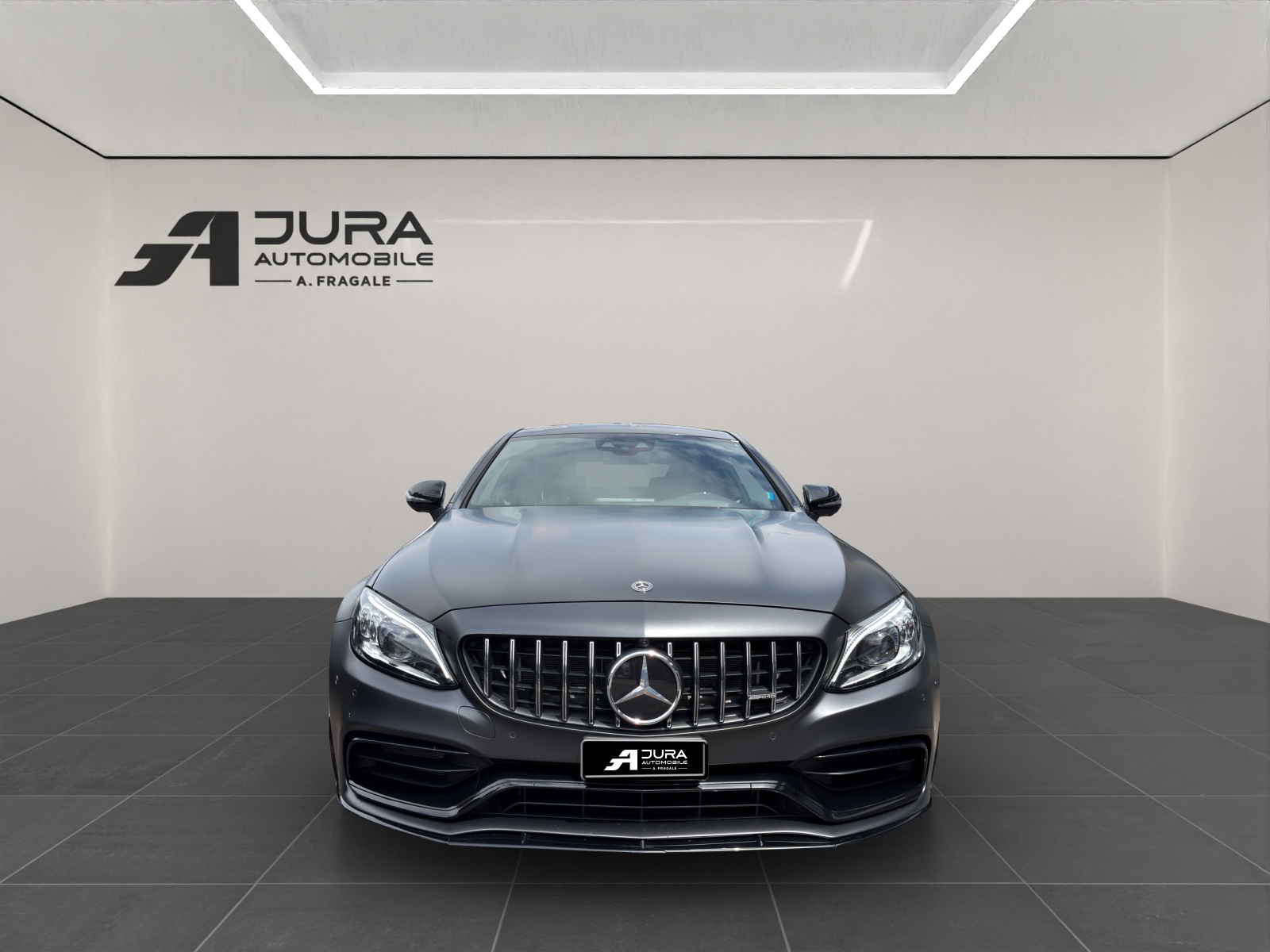 MERCEDES-BENZ C 63 S AMG Coupé-image-2
