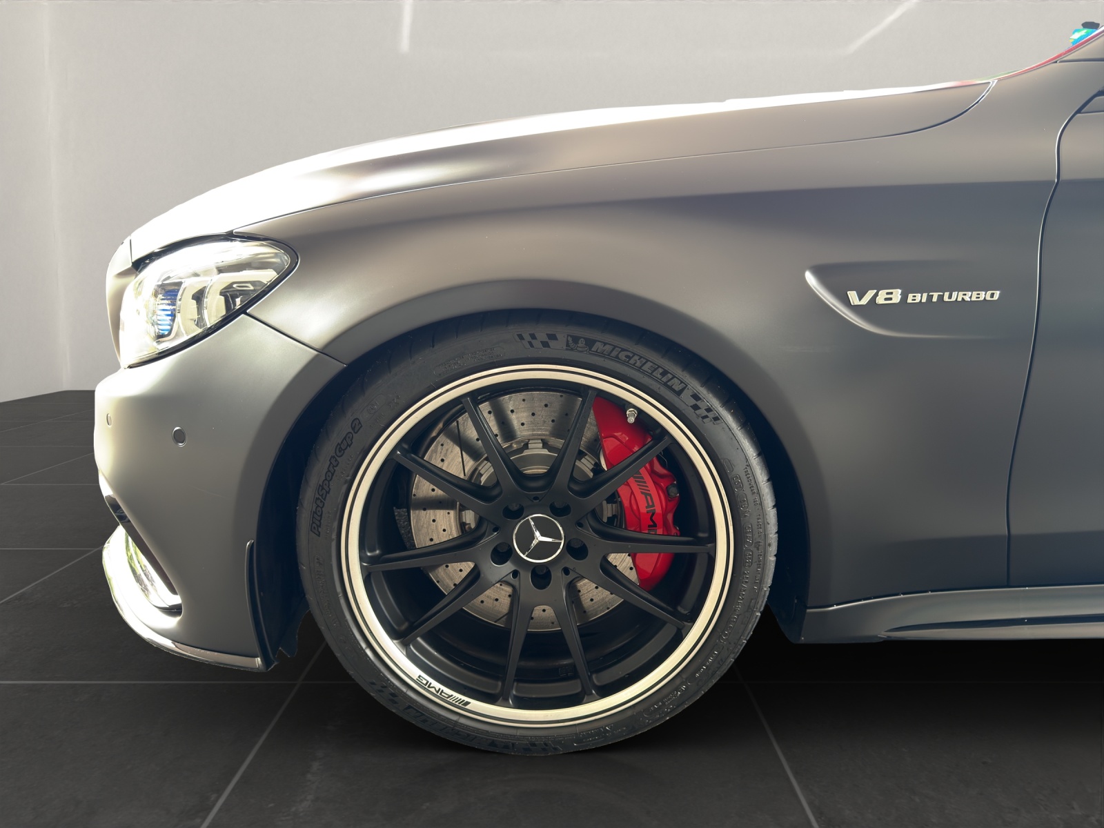MERCEDES-BENZ C 63 S AMG Coupé-image-6