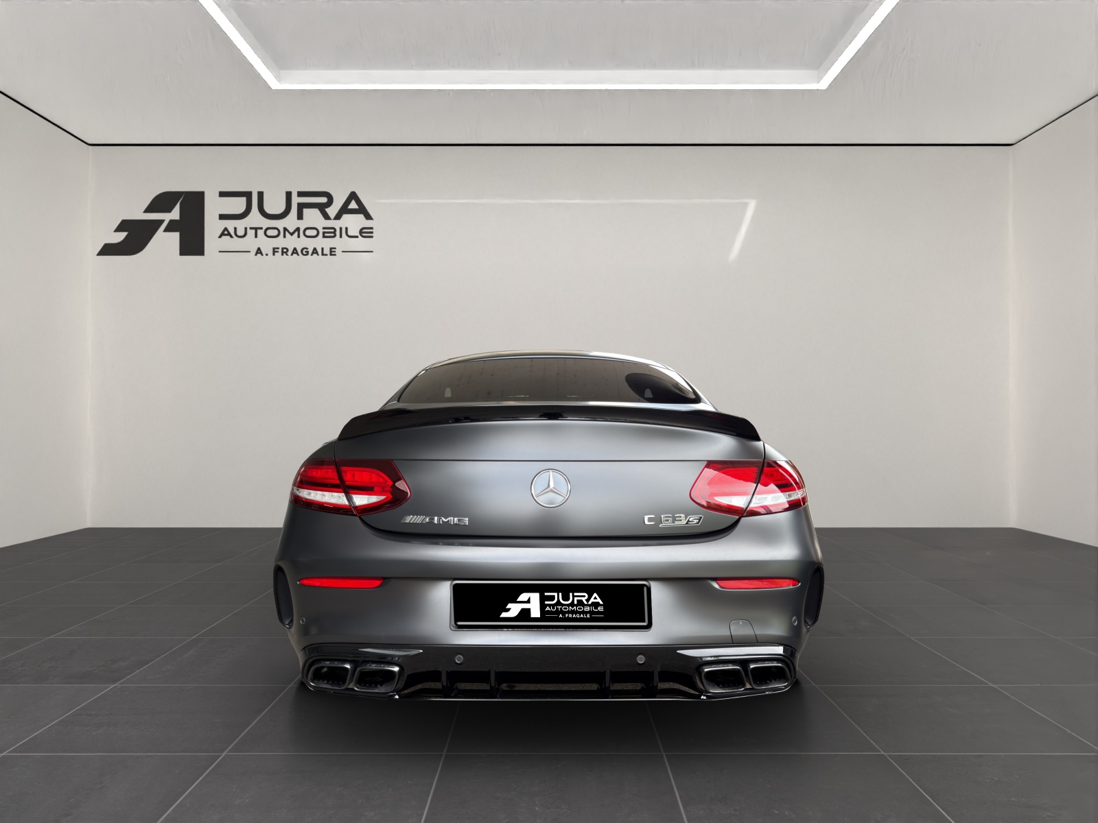 MERCEDES-BENZ C 63 S AMG Coupé-image-5