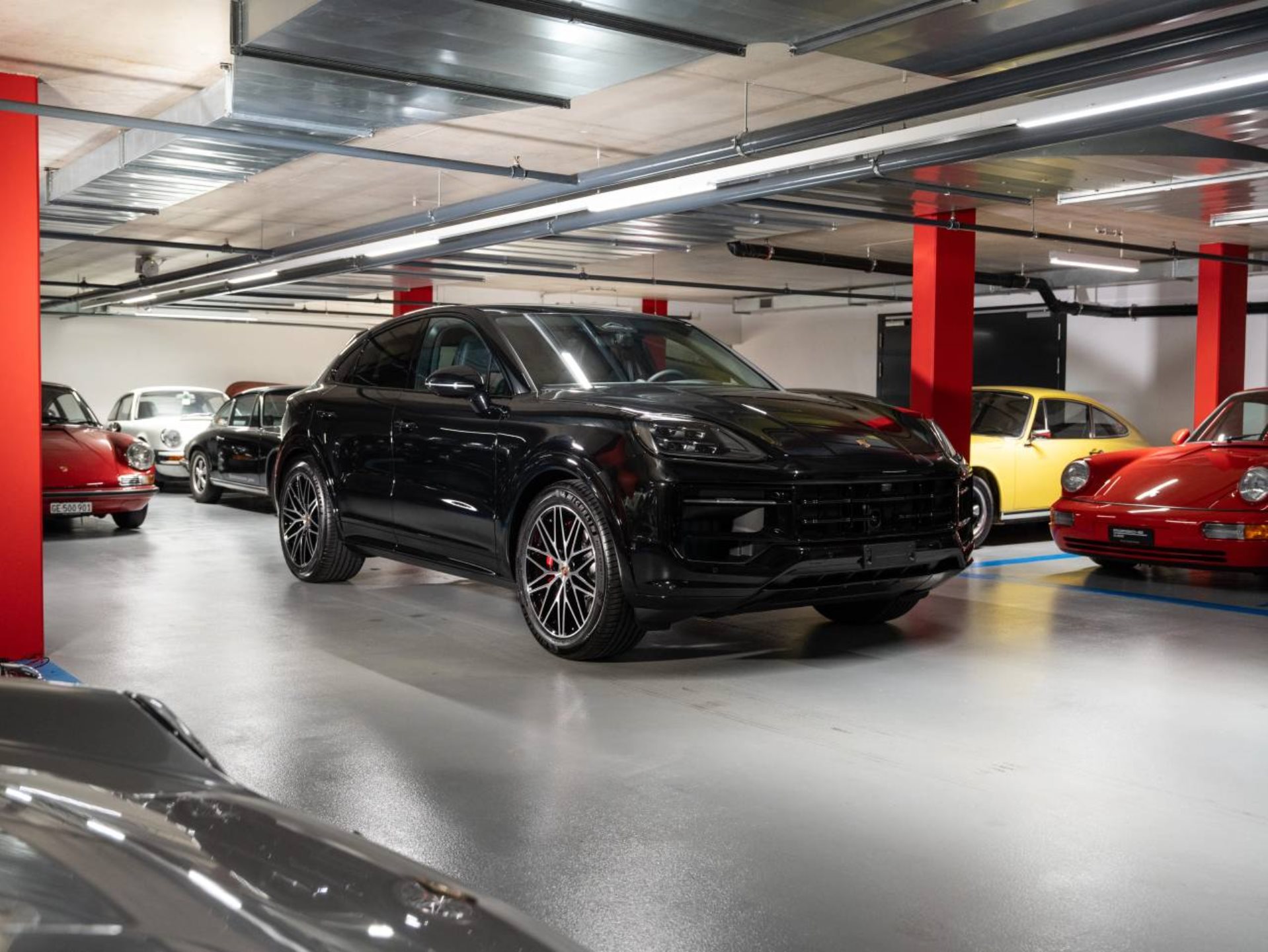 PORSCHE Cayenne S E-Hybrid Coupé Black Edition-image-6