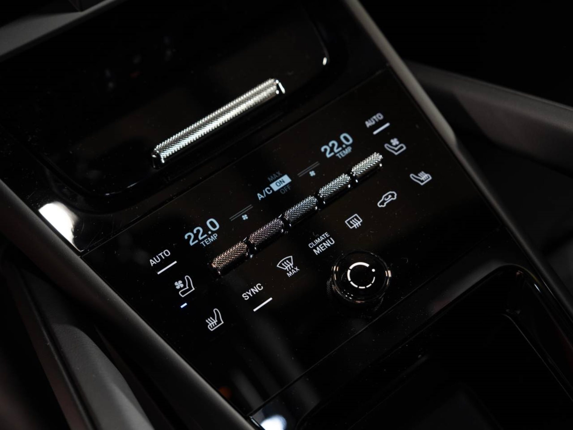 PORSCHE Cayenne S E-Hybrid Coupé Black Edition-image-14