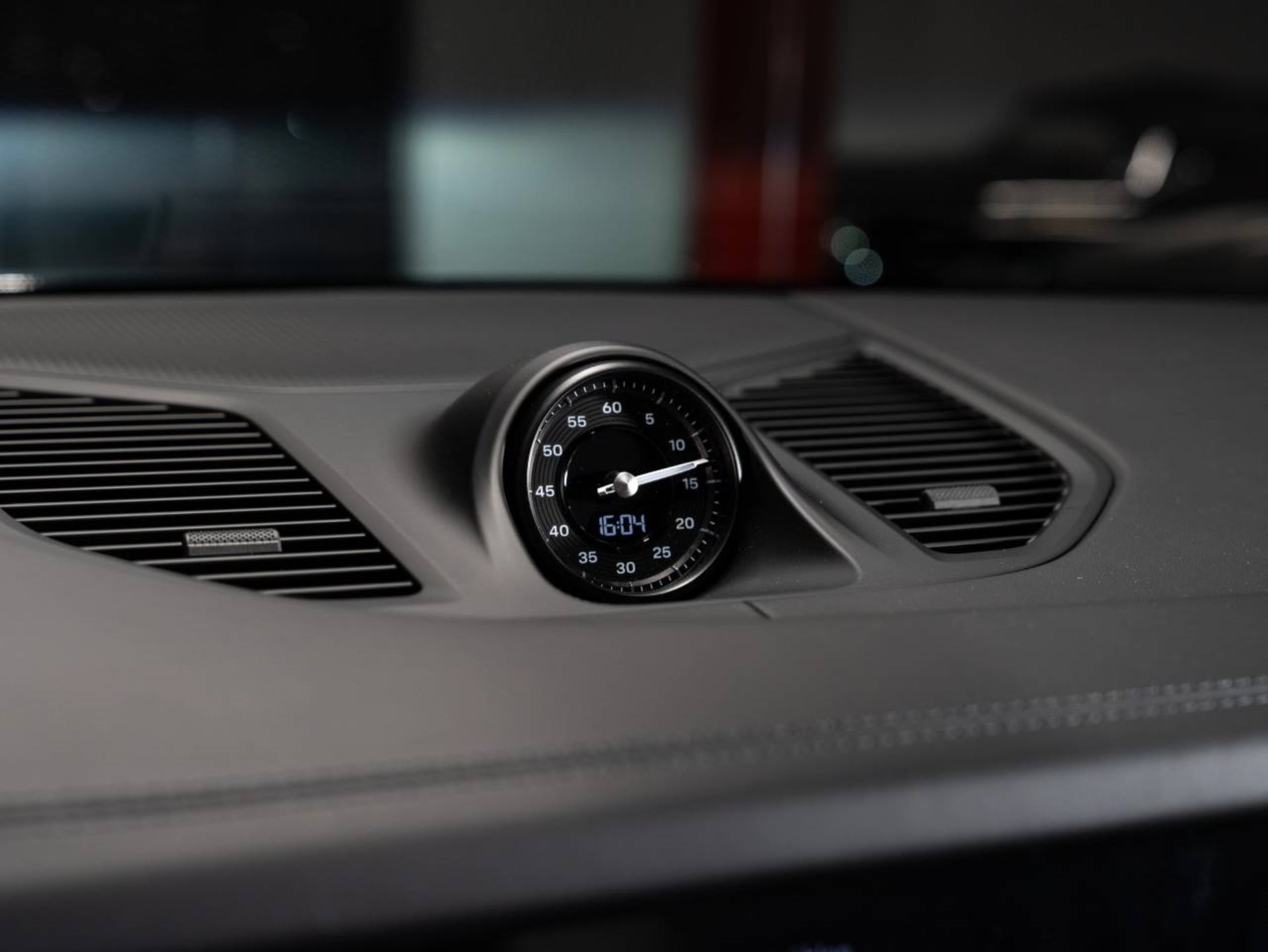 PORSCHE Cayenne S E-Hybrid Coupé Black Edition-image-9