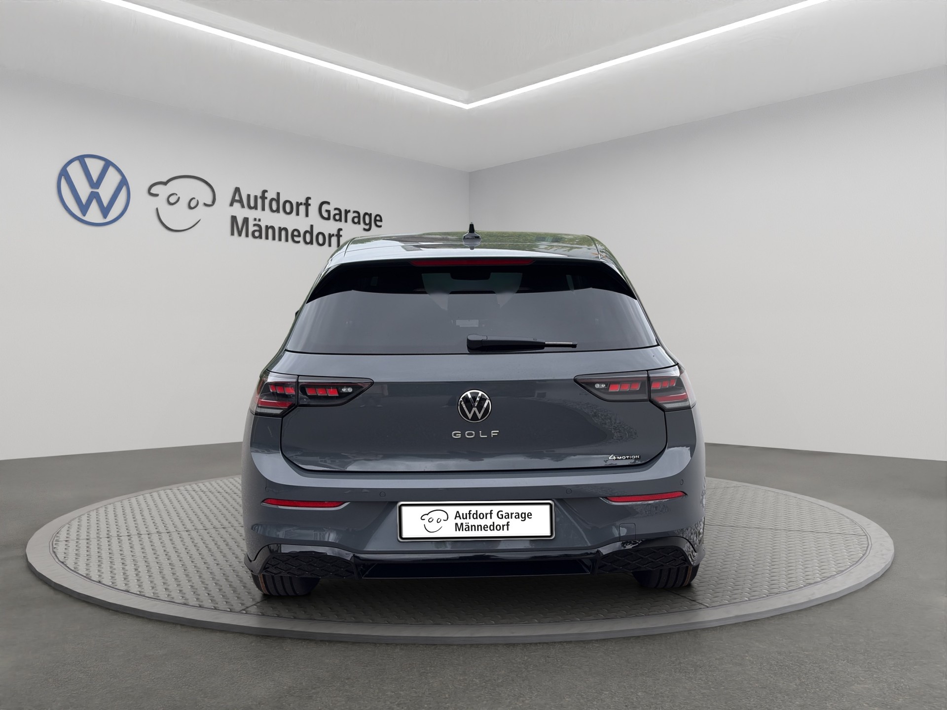 VW Golf 2.0 TSI R-Line DSG 4 Motion-image-4