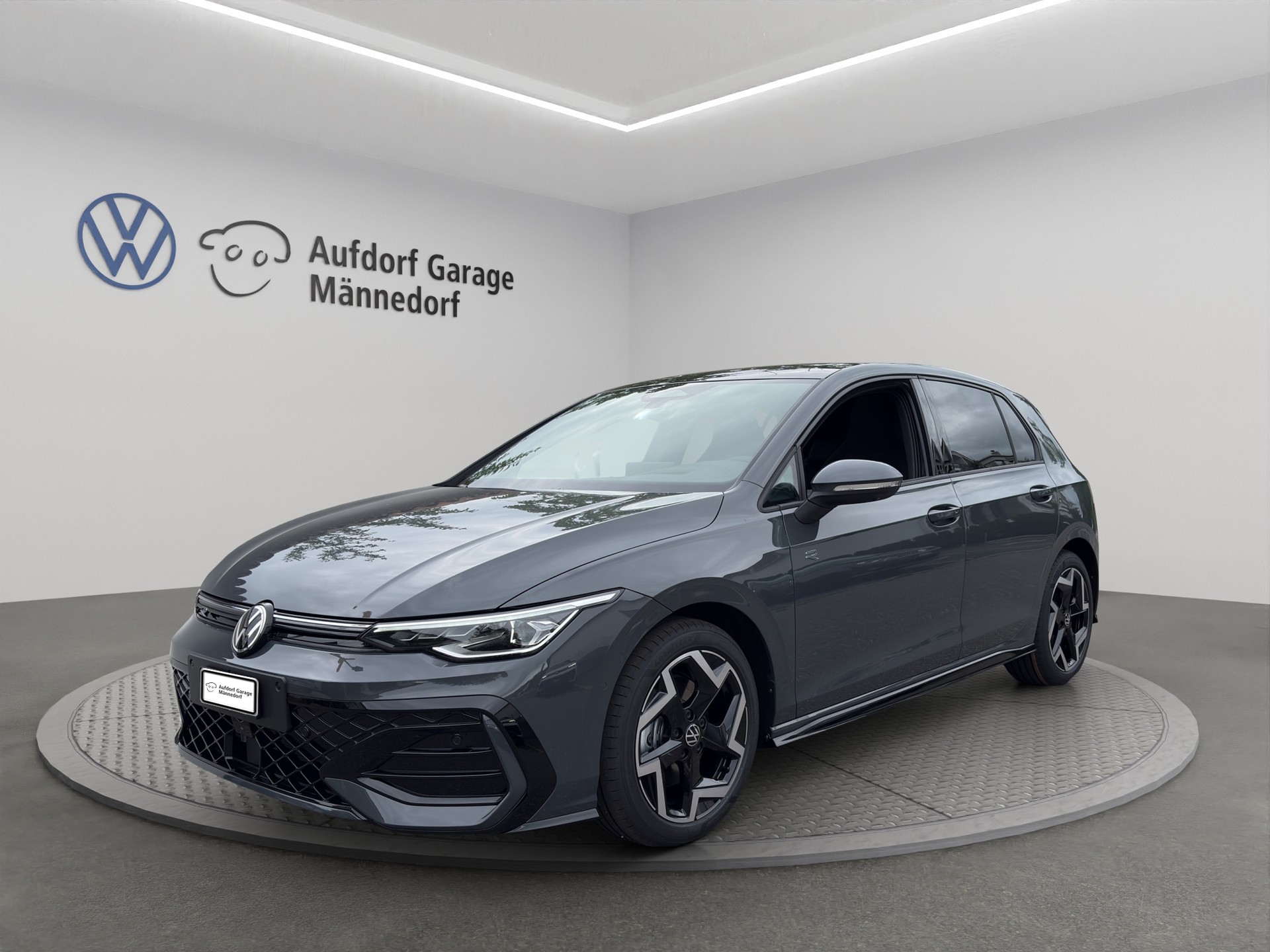 VW Golf 2.0 TSI R-Line DSG 4 Motion