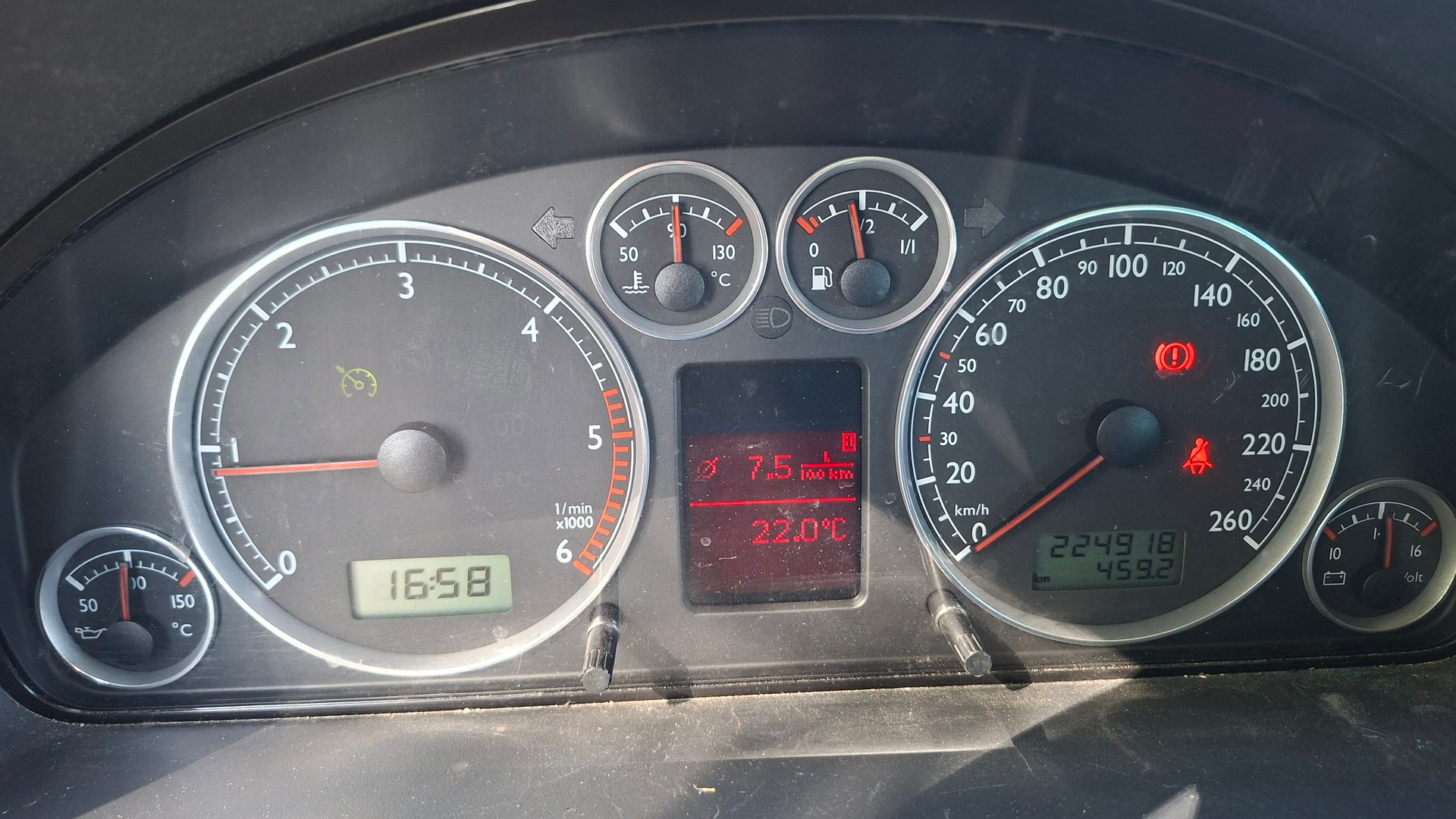 SEAT 1.9 TDI 115 Sport 4x4-image-5