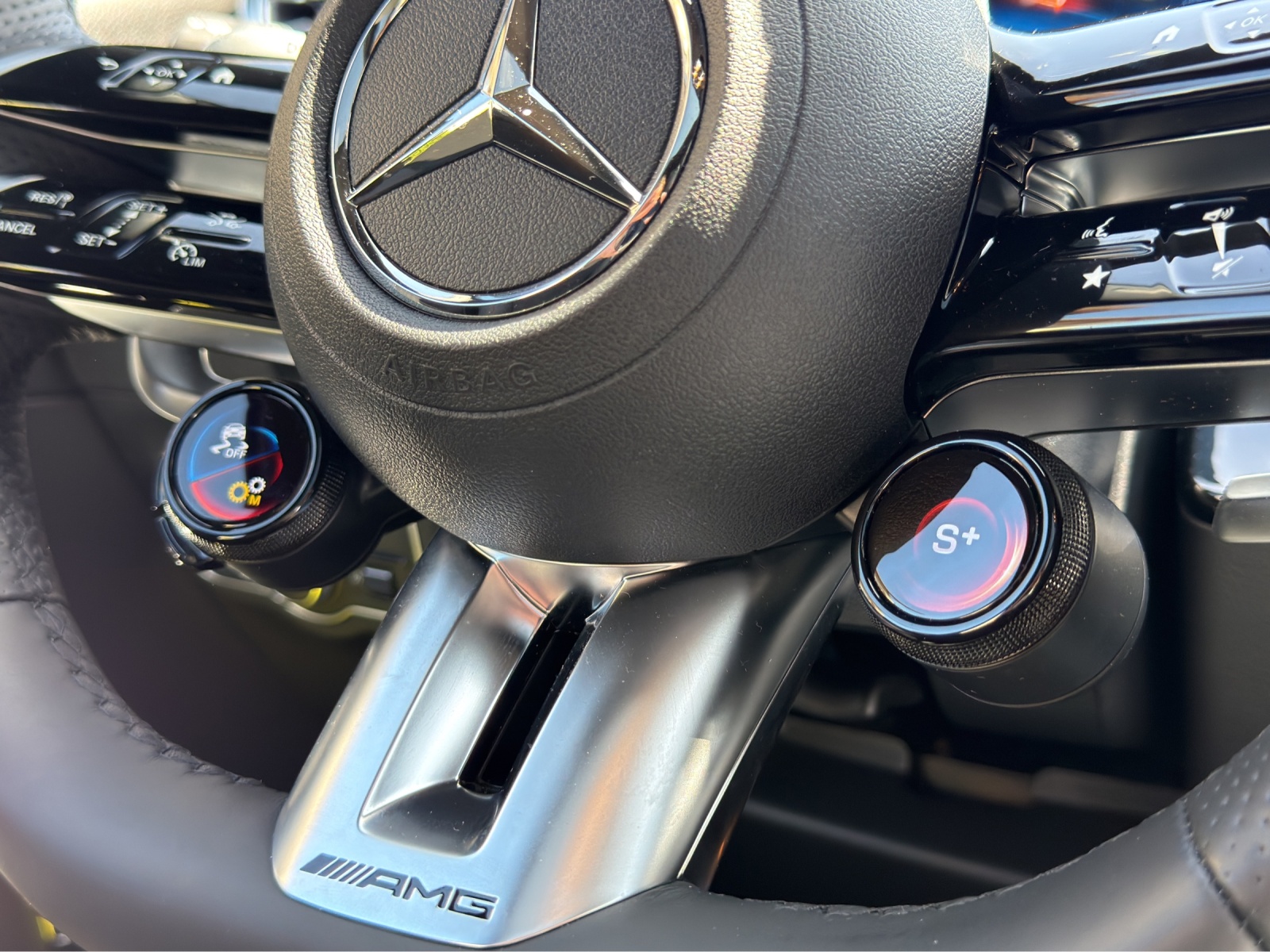 MERCEDES-BENZ GLA AMG 35 4Matic 8G-DCT-image-15