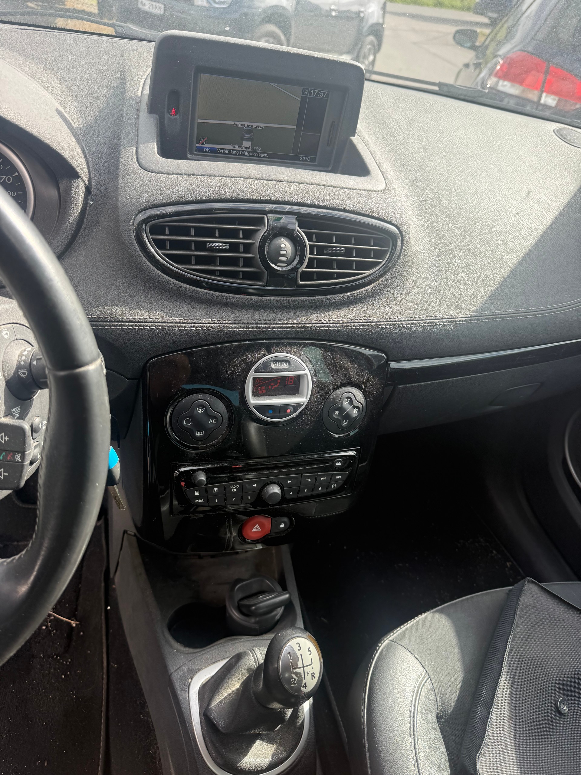 RENAULT Clio Grandtour 1.5 dCi Night&Day-image-5