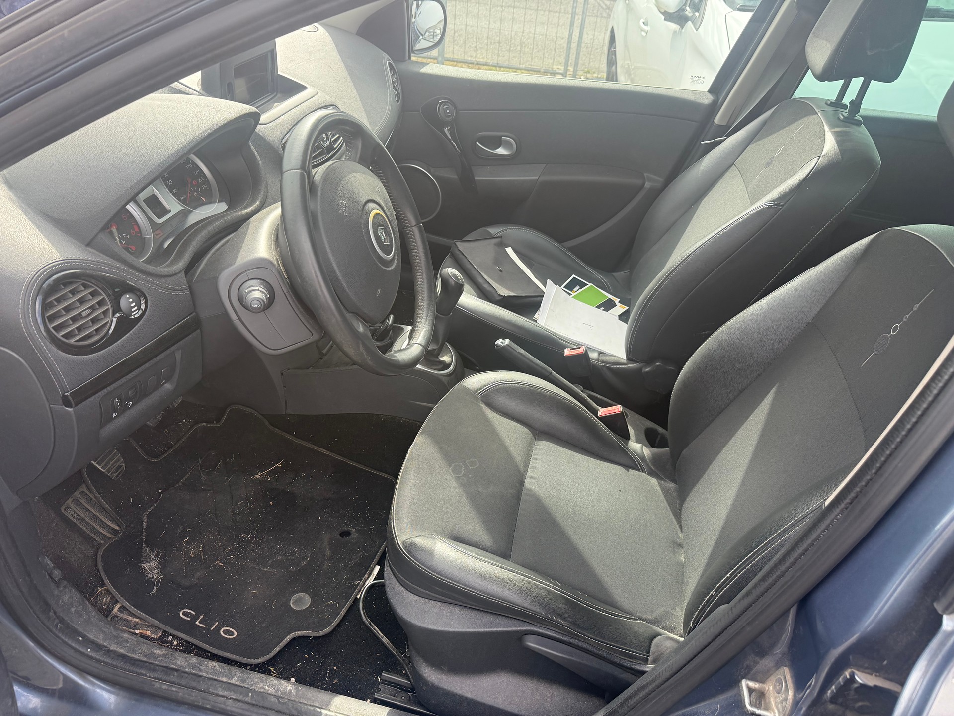 RENAULT Clio Grandtour 1.5 dCi Night&Day-image-4