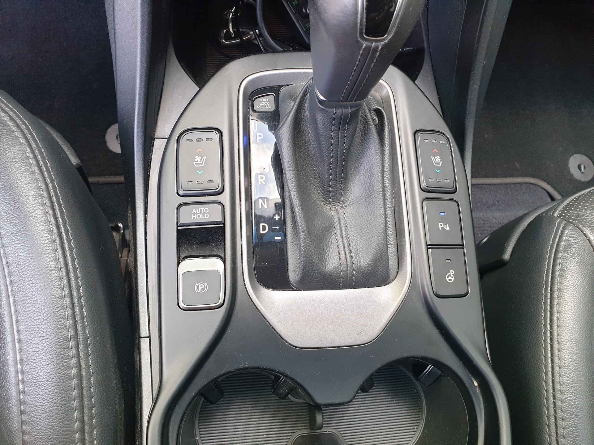 HYUNDAI Gr.SantaFe 2.2 CRDI Vertex 4WD Automatic 7Plätzer-image-11