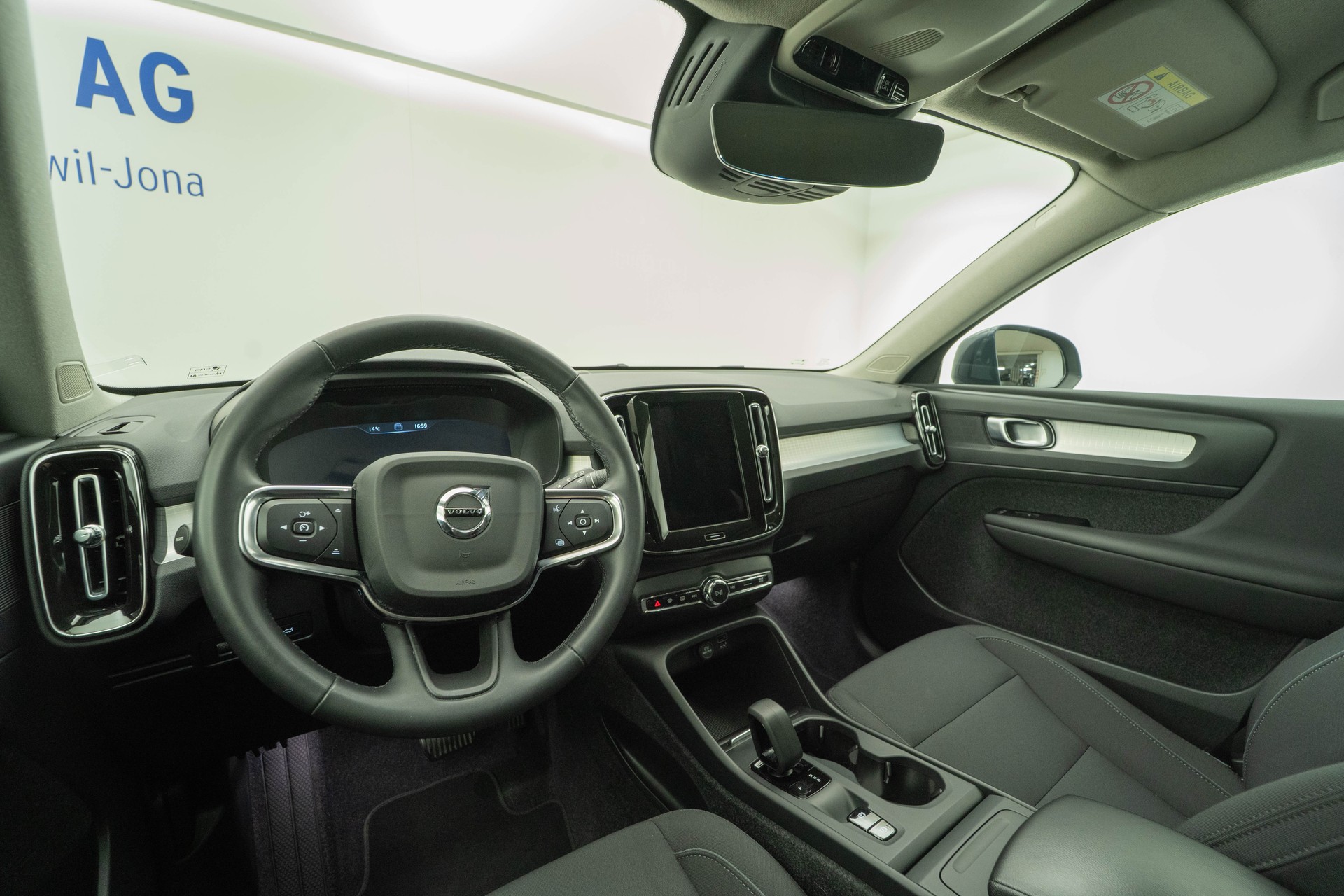 VOLVO XC40 1.5 T2 XCITE-image-6