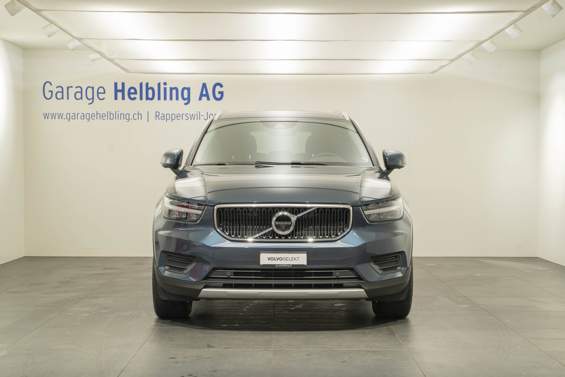 VOLVO XC40 1.5 T2 XCITE-image-1