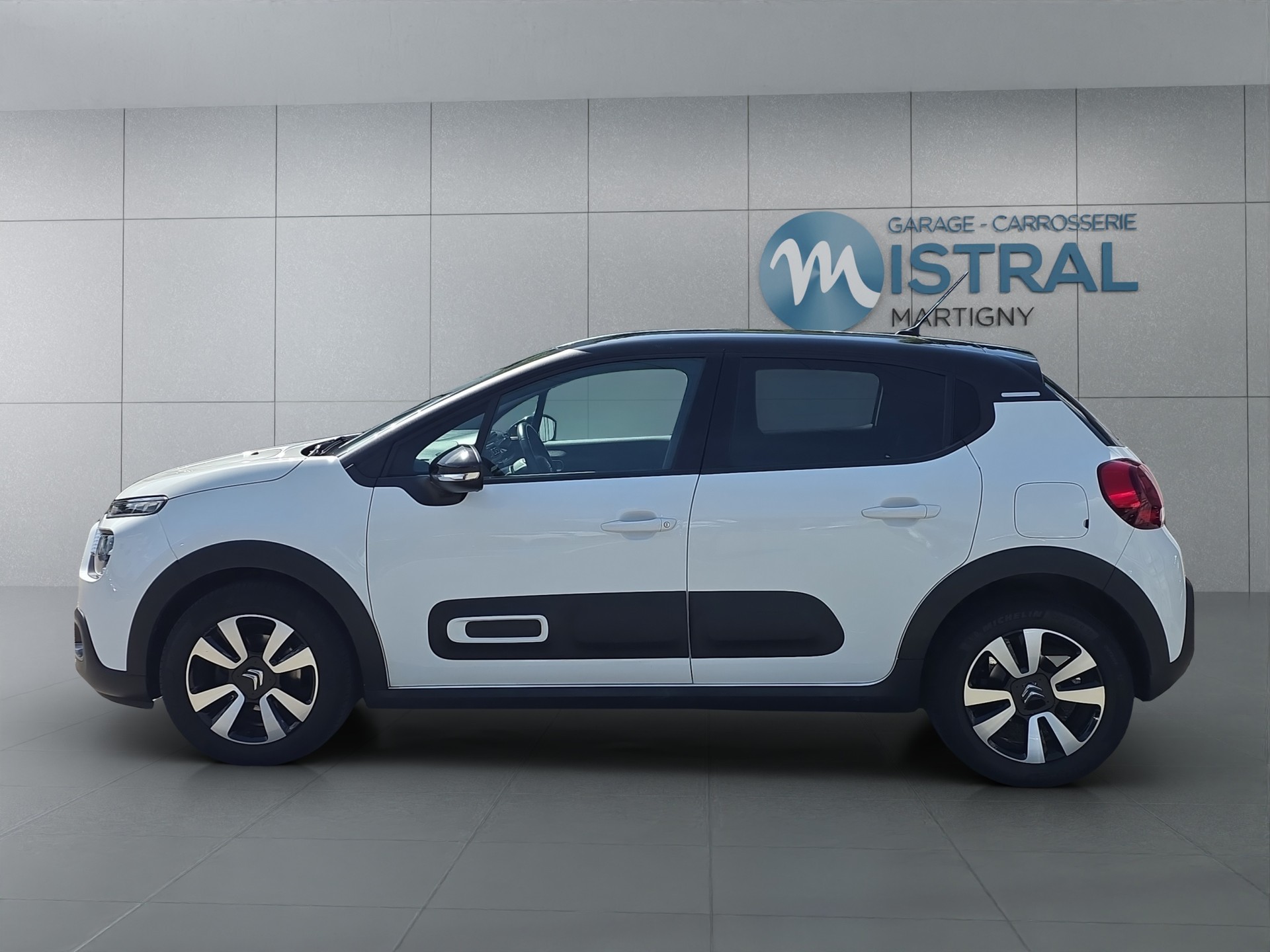 CITROEN C3 1.2 PureTech Swiss Edition+-image-1