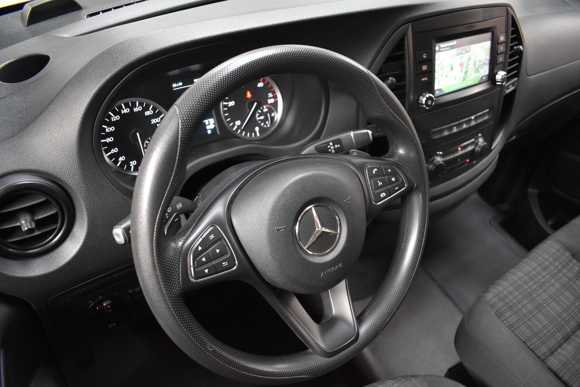 MERCEDES-BENZ Vito 114 BlueTEC L 7G-Tronic Euro 6-image-8