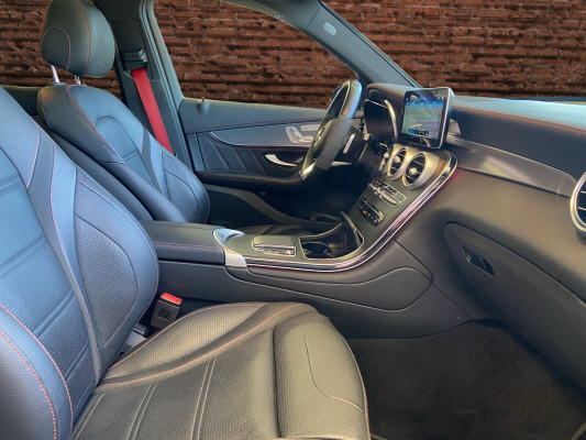 MERCEDES-BENZ GLC 300 d AMG Line 4Matic-image-12