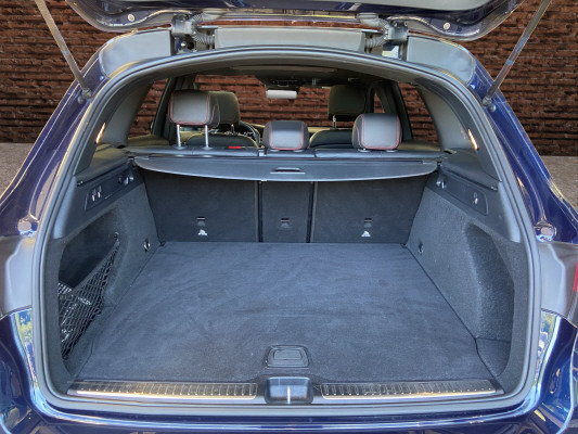 MERCEDES-BENZ GLC 300 d AMG Line 4Matic-image-7