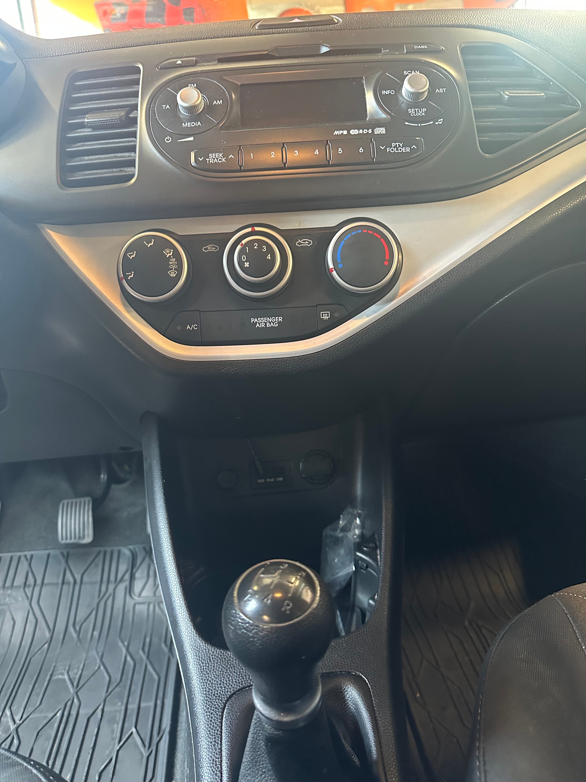 KIA Picanto 1.2 CVVT Trend-image-12