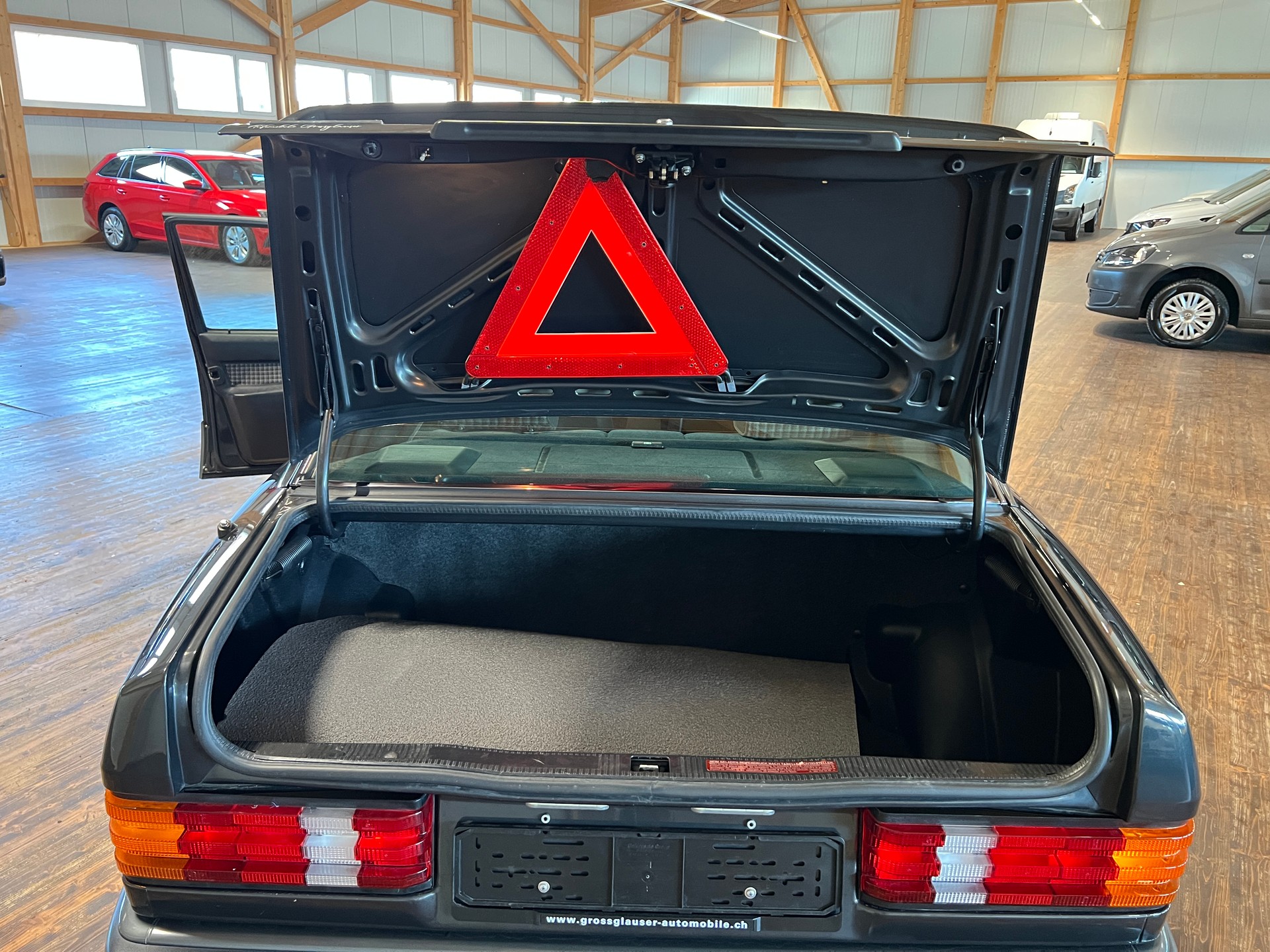 MERCEDES-BENZ 190 E 2.6-image-15
