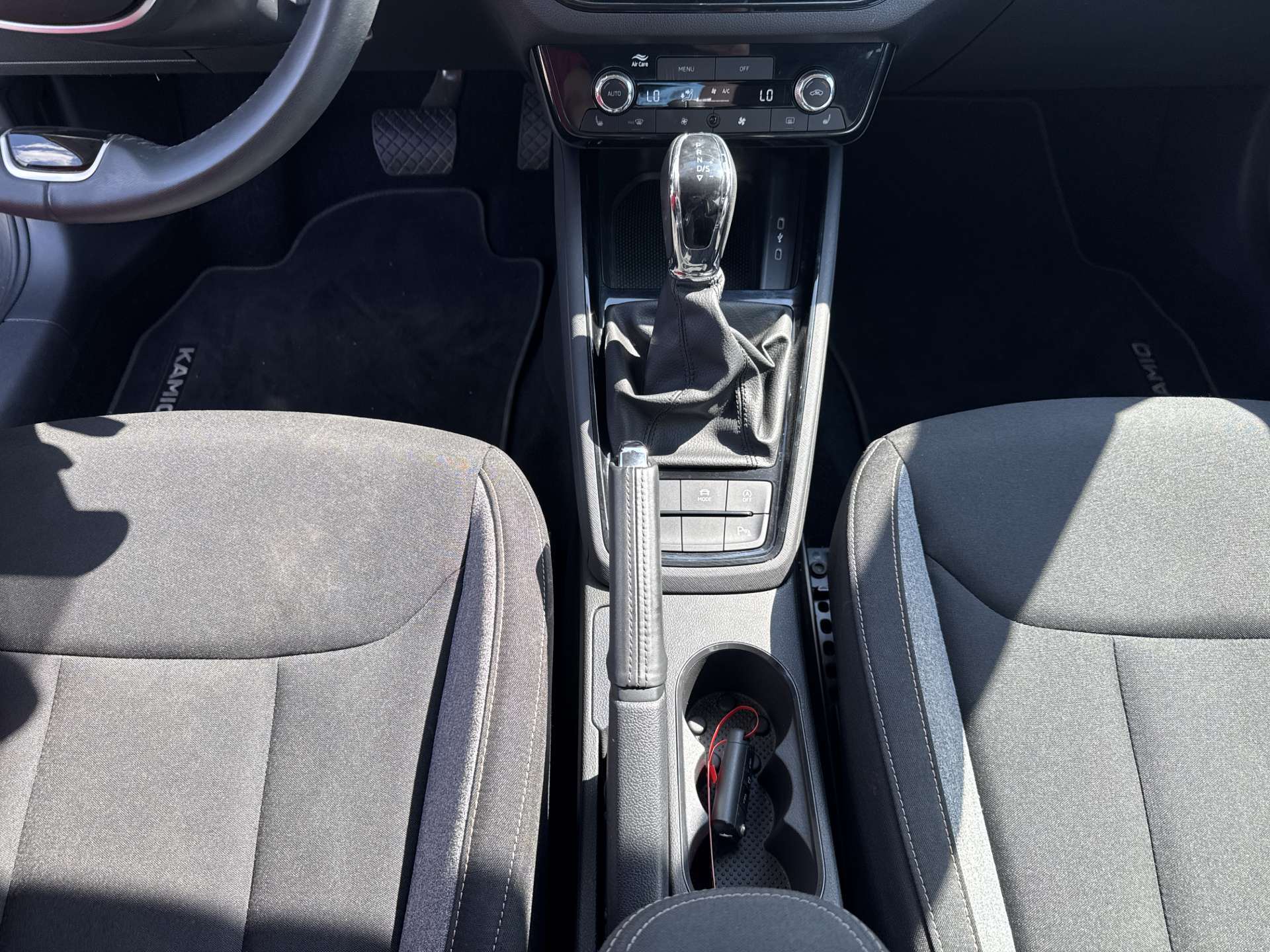 SKODA Kamiq 1.0 TSi Selection Black Dots DSG-Automat-image-11