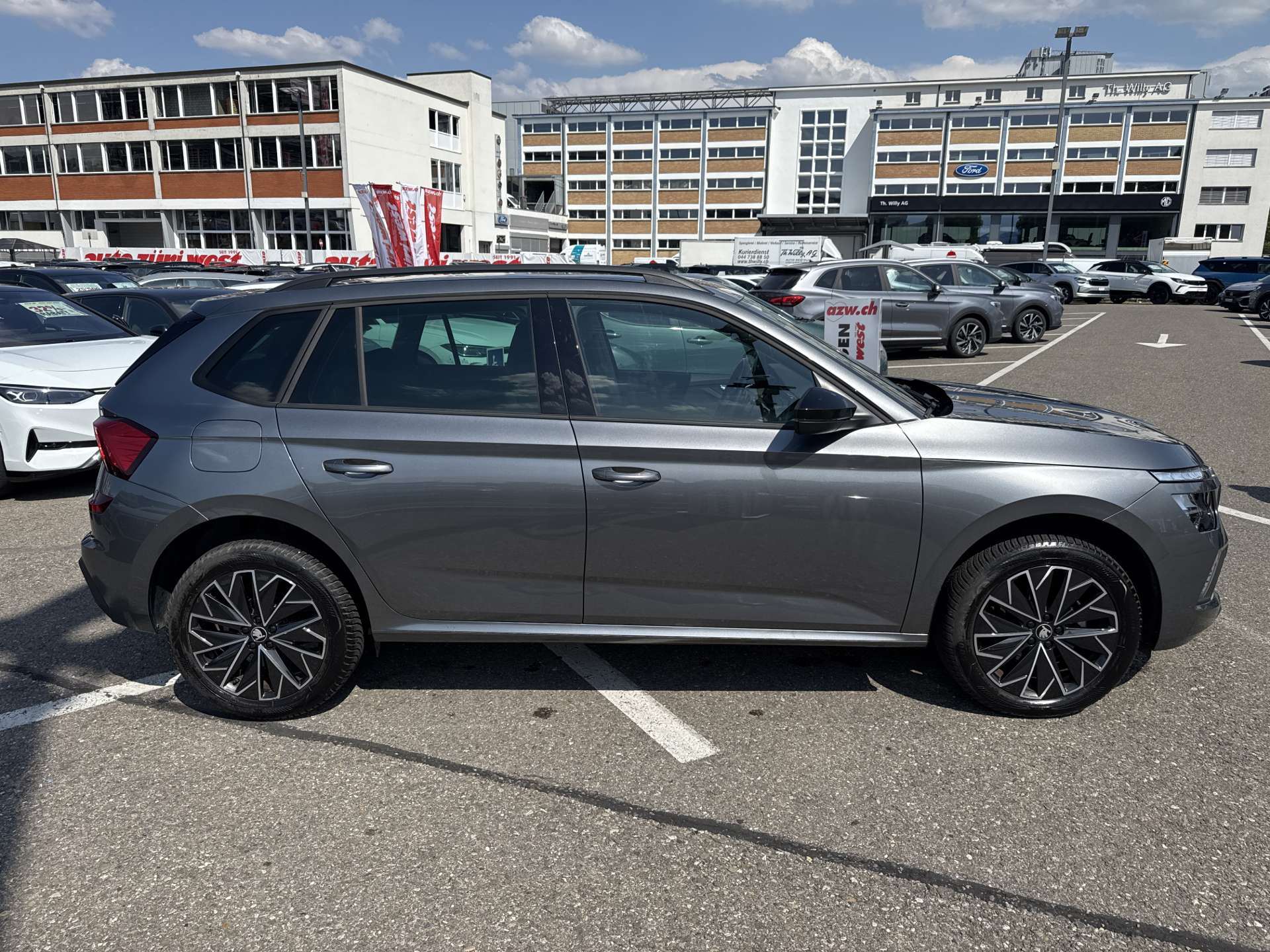 SKODA Kamiq 1.0 TSi Selection Black Dots DSG-Automat-image-10