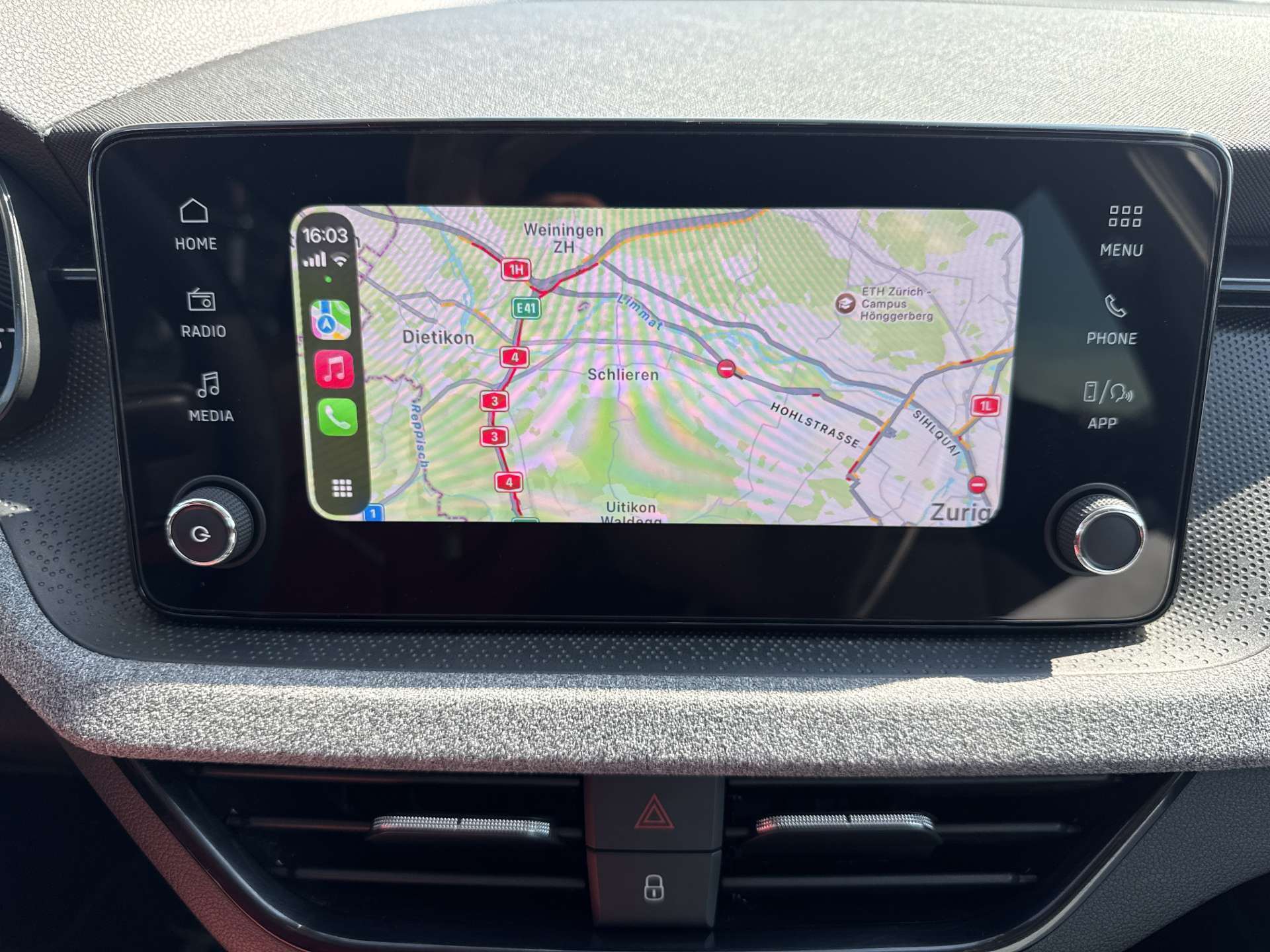 SKODA Kamiq 1.0 TSi Selection Black Dots DSG-Automat-image-1
