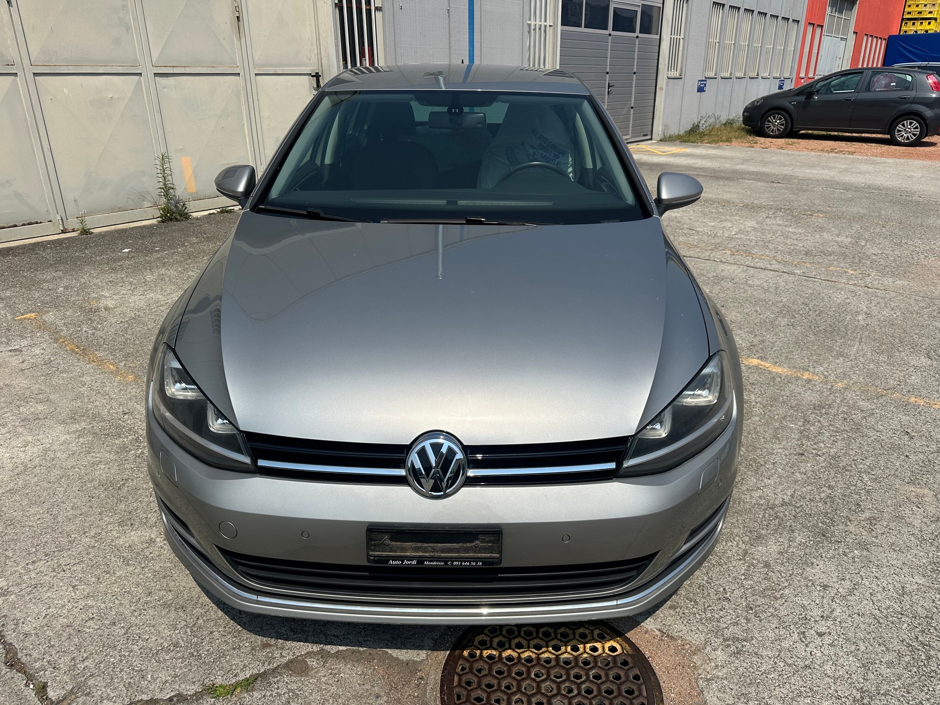 VW Golf 2.0 TDI Highline 4Motion-image-0