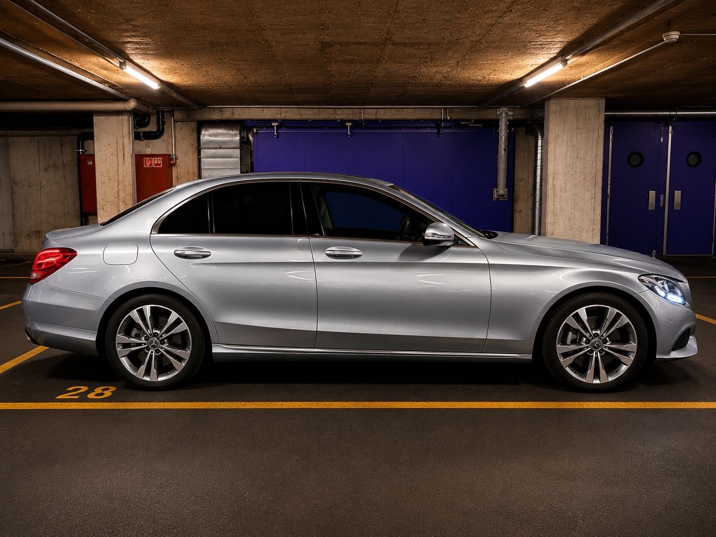 MERCEDES-BENZ C 180 BlueTEC 7G-Tronic-image-2