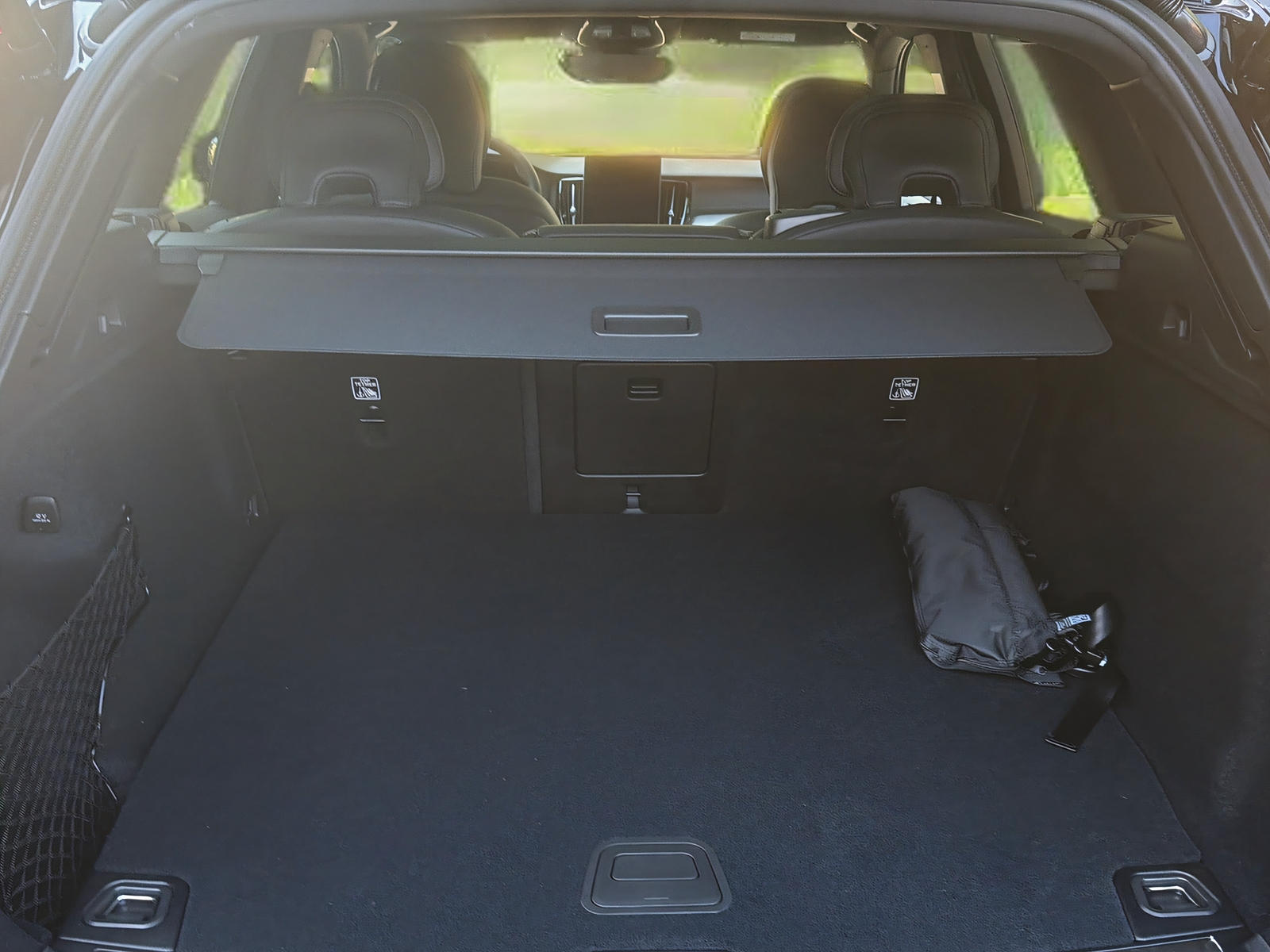 VOLVO XC60 2.0 T8 TE Black Edition eAWD-image-21