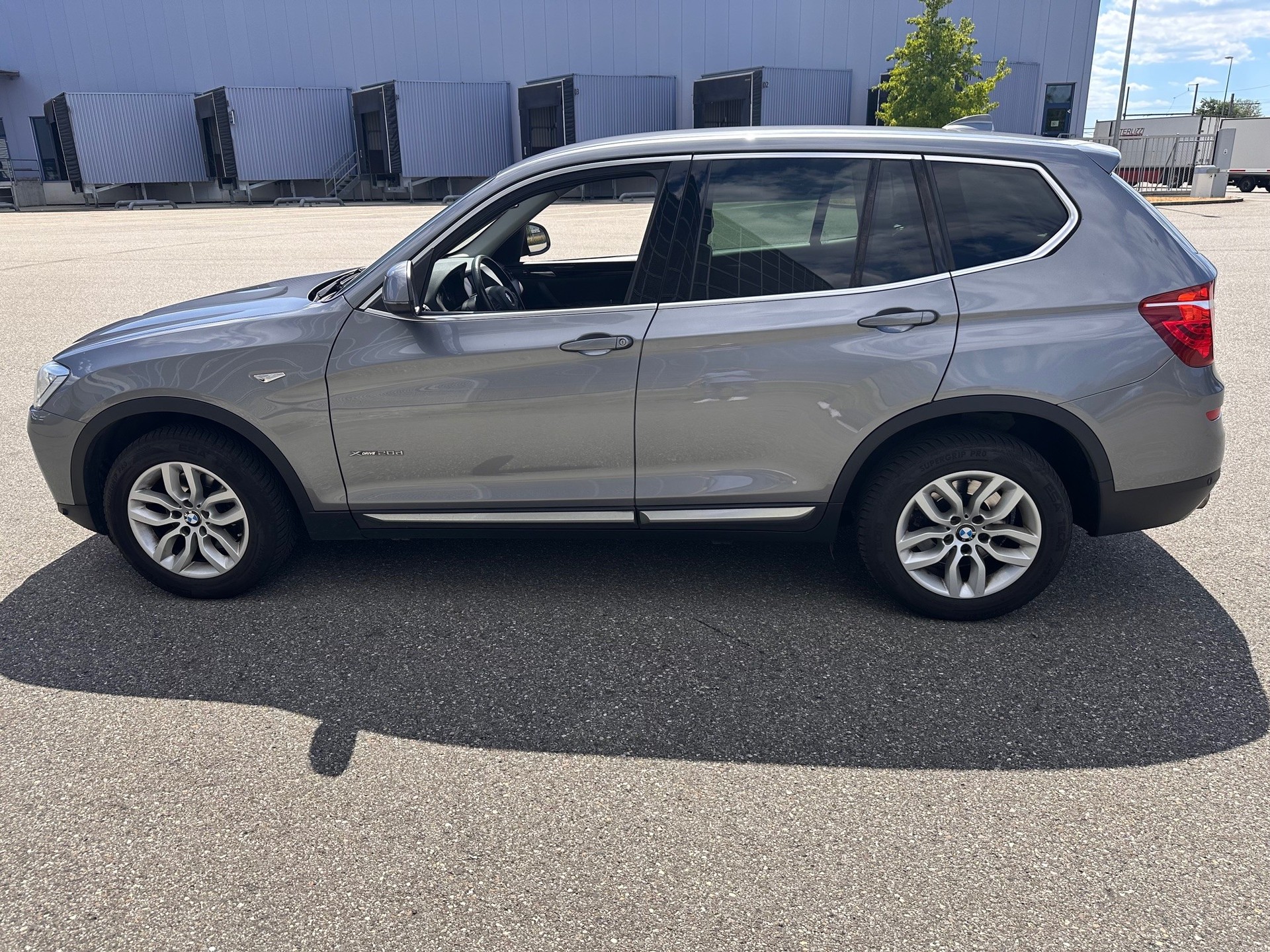 BMW 20d xDrive-image-3