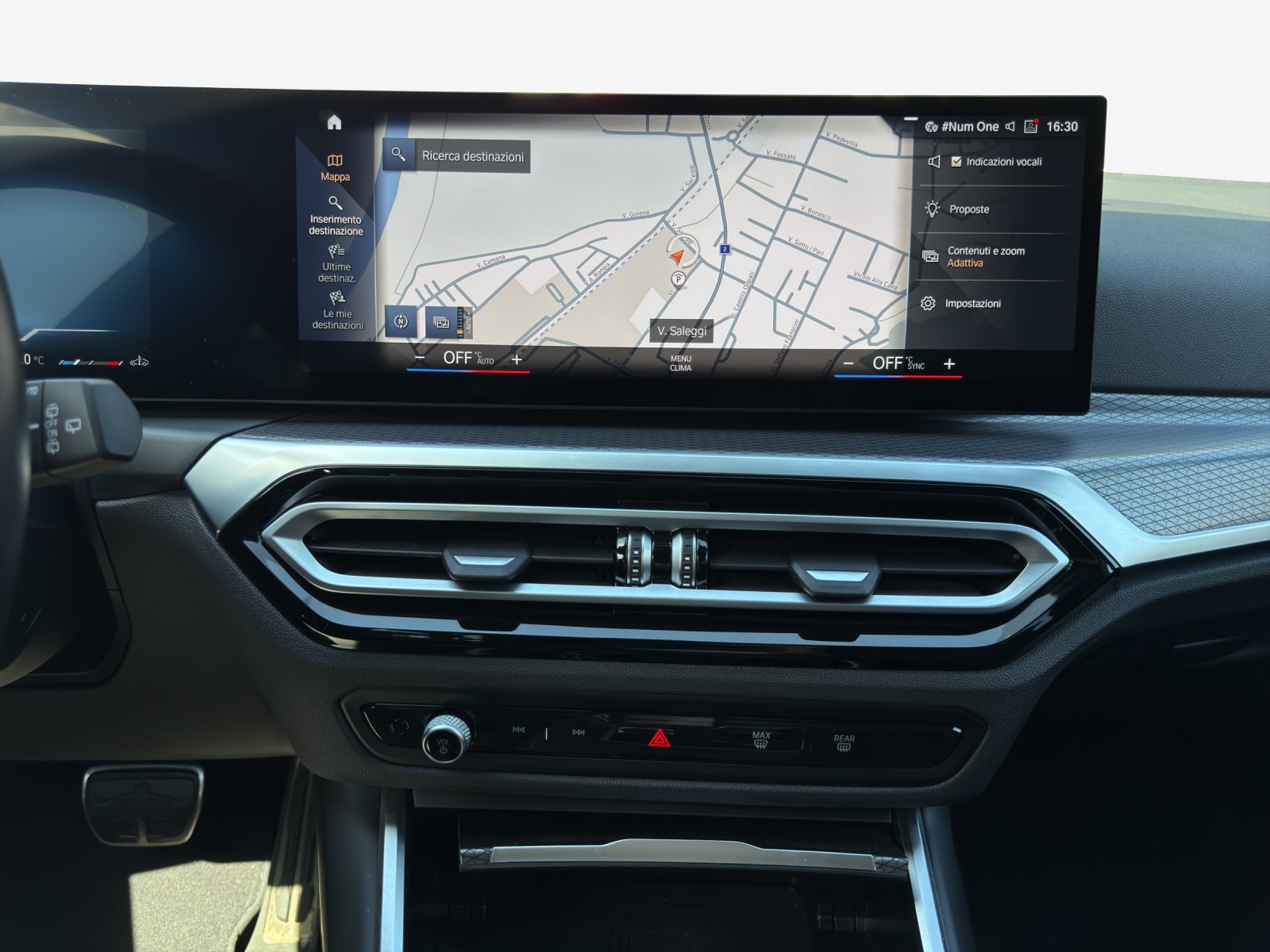 BMW 330i Touring xDrive Steptronic M Sport-image-10