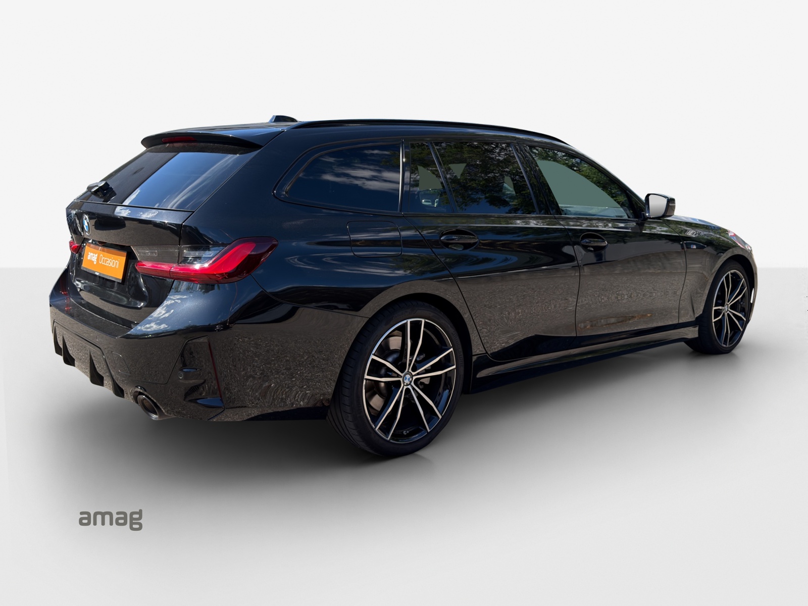 BMW 330i Touring xDrive Steptronic M Sport-image-4