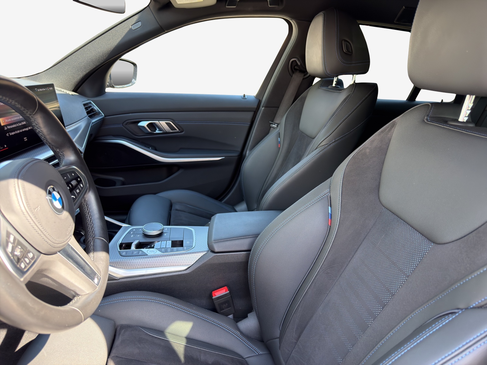 BMW 330i Touring xDrive Steptronic M Sport-image-7