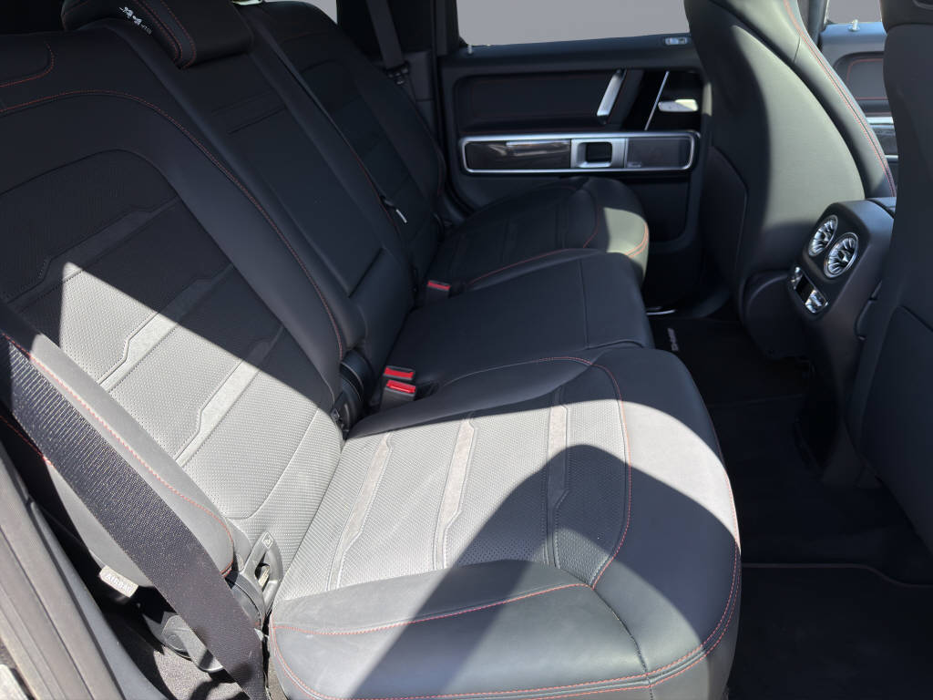 MERCEDES-BENZ G 63 AMG-image-9