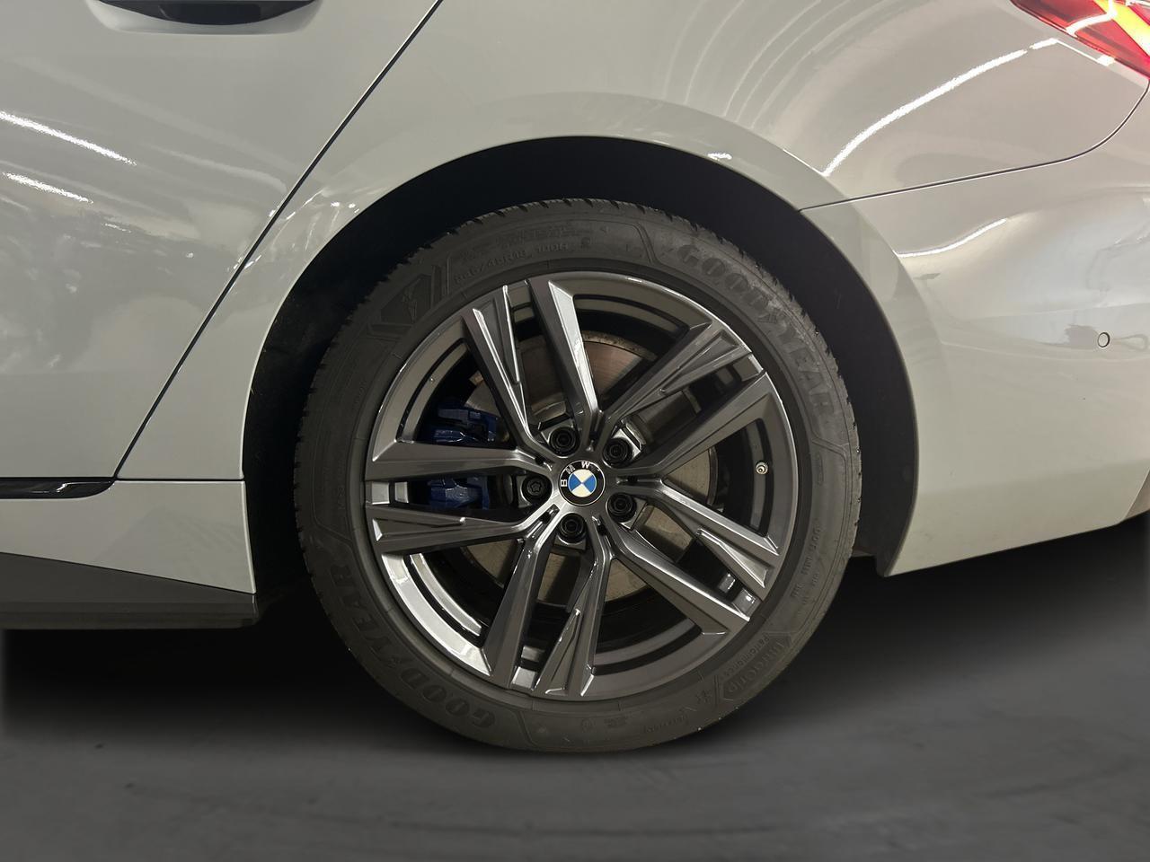 BMW i4 M50-image-11