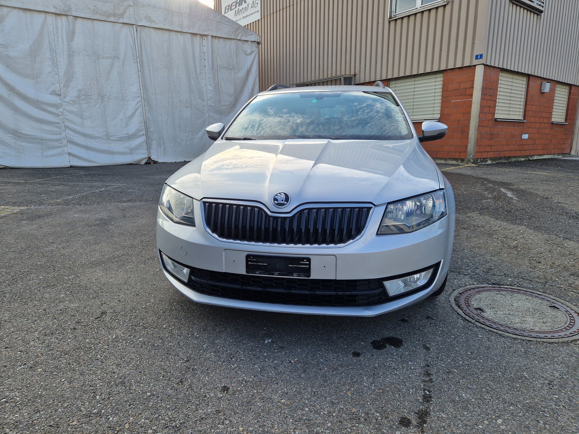 SKODA Octavia Combi 1.6 TDI Fresh-image-3