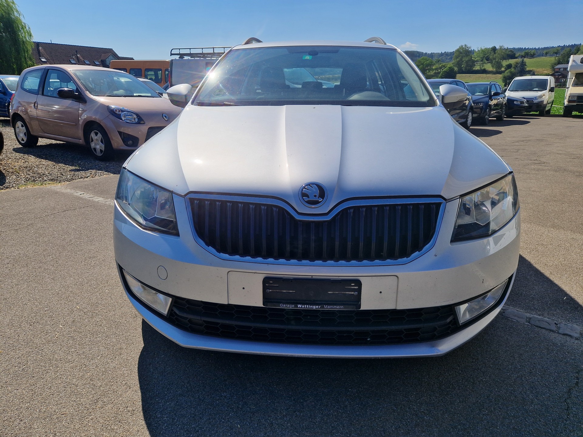 SKODA Octavia Combi 1.6 TDI Fresh-image-0