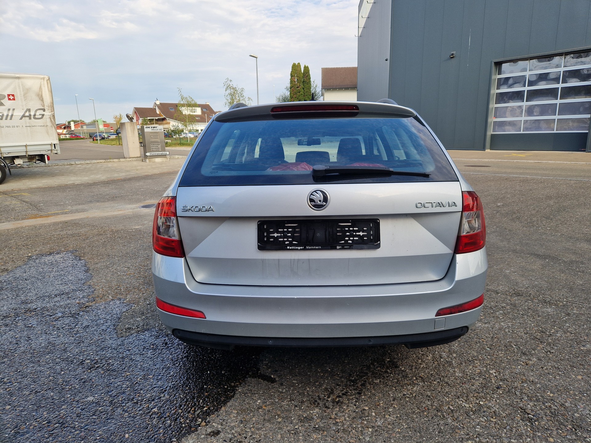 SKODA Octavia Combi 1.6 TDI Fresh-image-6