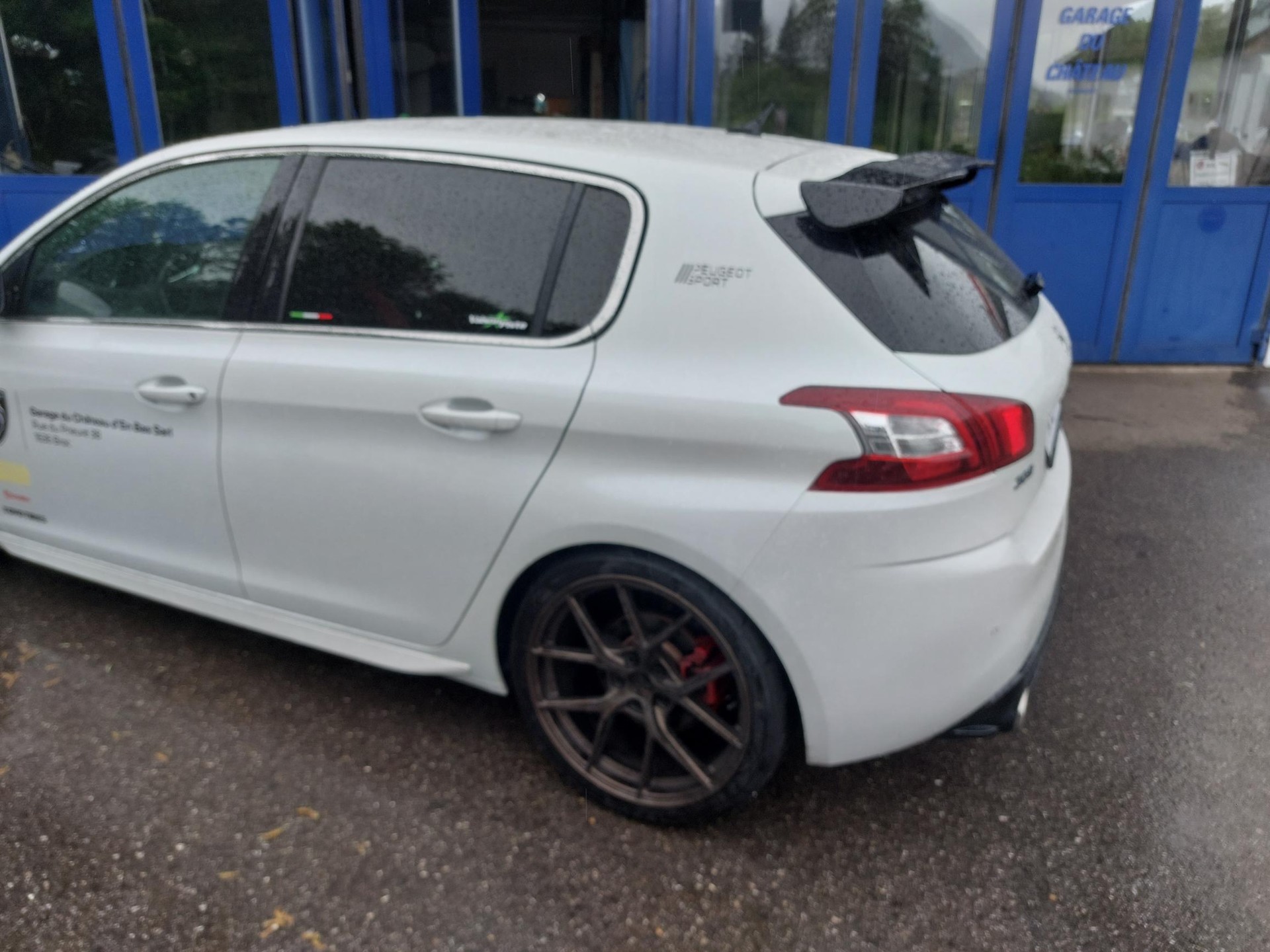 PEUGEOT 308 1.6 THP GTi-image-1