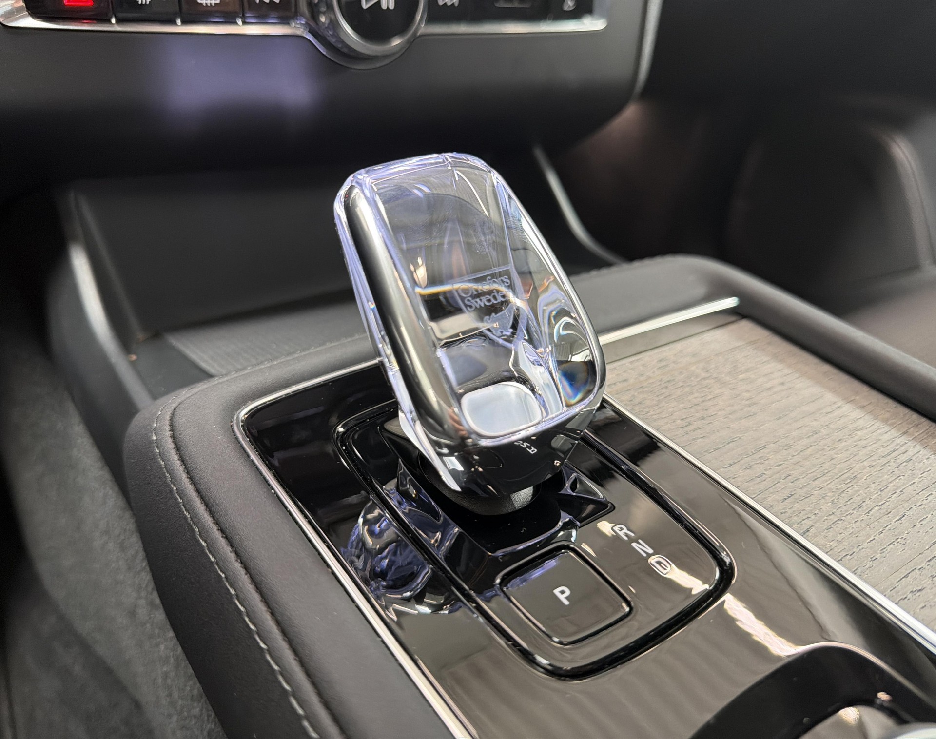 VOLVO XC90 2.0 T8 TE Plus Dark eAWD-image-15