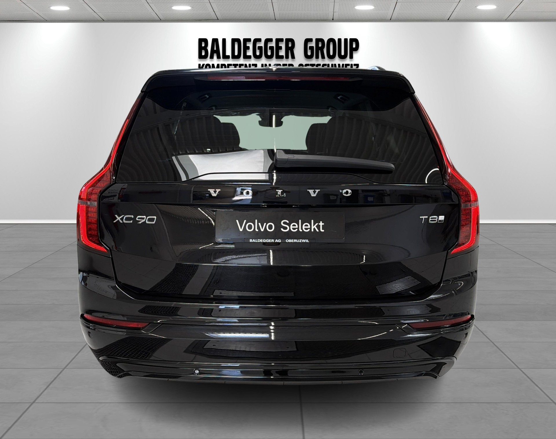 VOLVO XC90 2.0 T8 TE Plus Dark eAWD-image-4