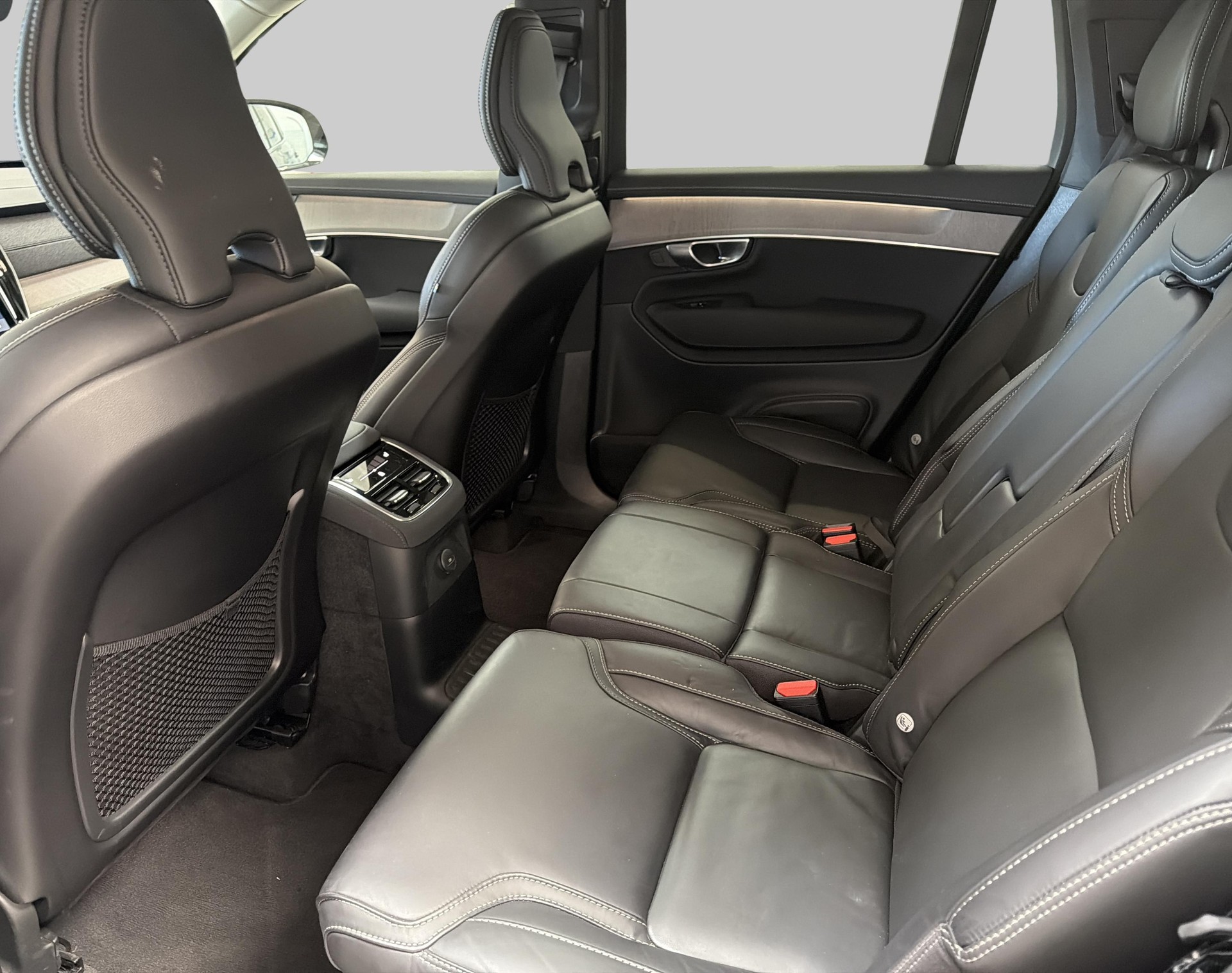 VOLVO XC90 2.0 T8 TE Plus Dark eAWD-image-9