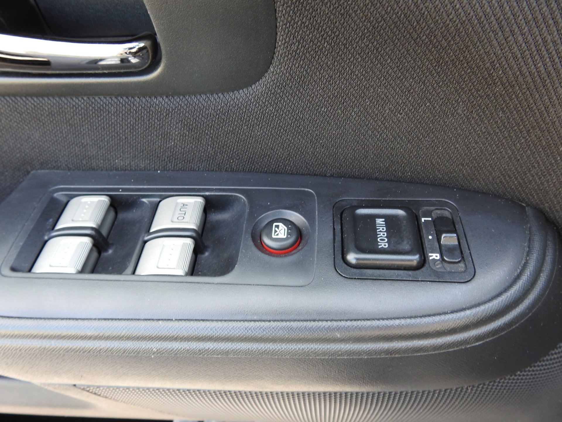 HONDA CR-V 2.0 4WD LS Adventure-image-24