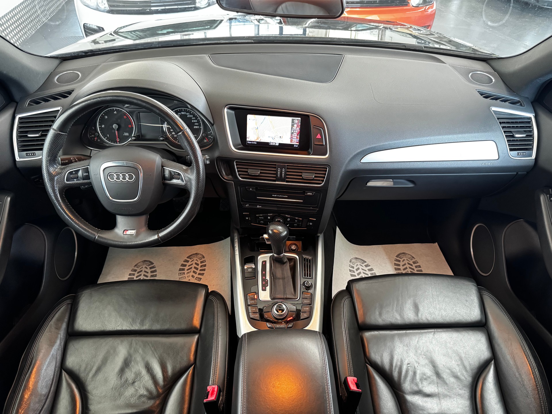 AUDI Q5 3.0 TDI quattro S-tronic-image-14