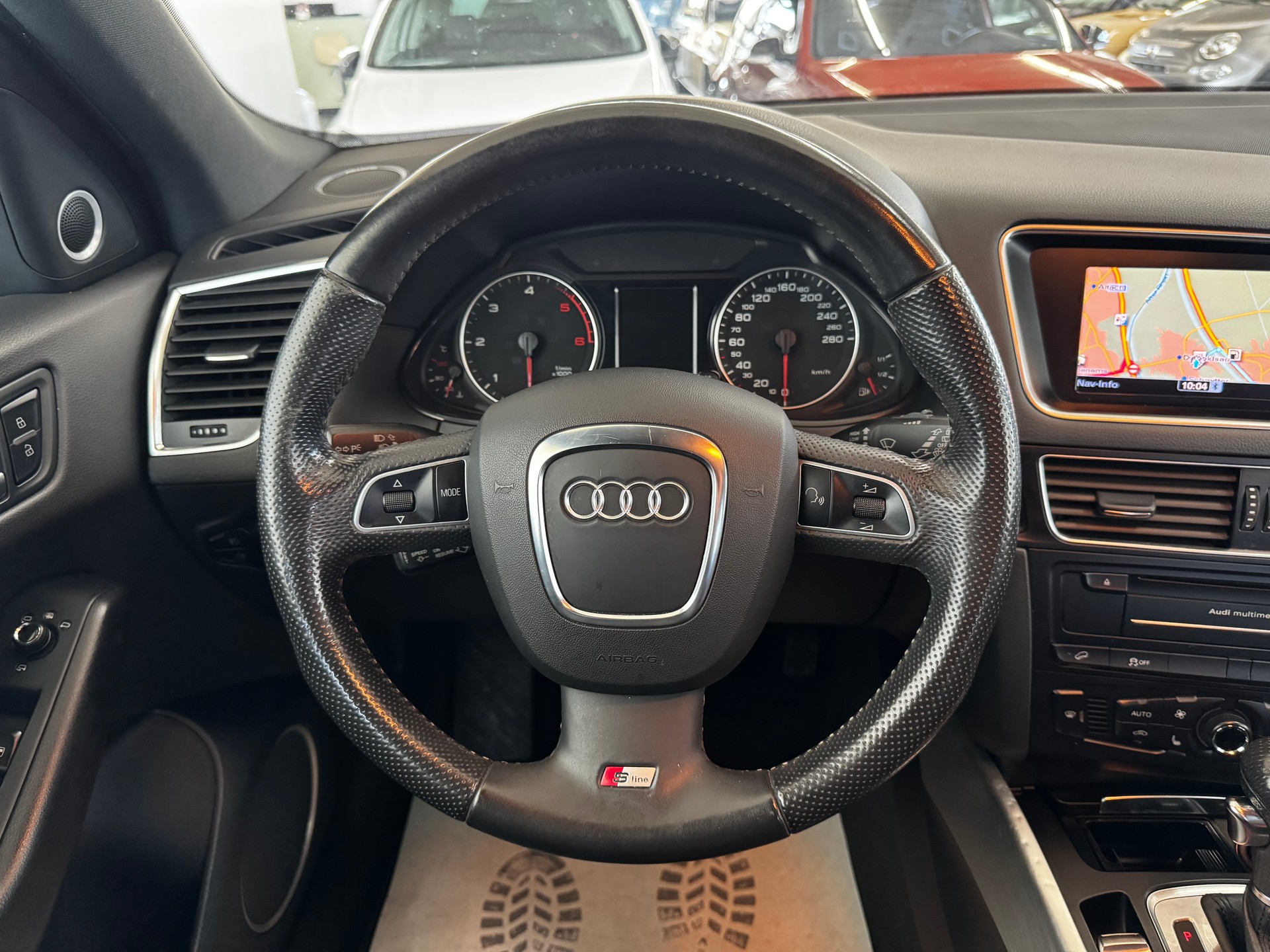 AUDI Q5 3.0 TDI quattro S-tronic-image-16