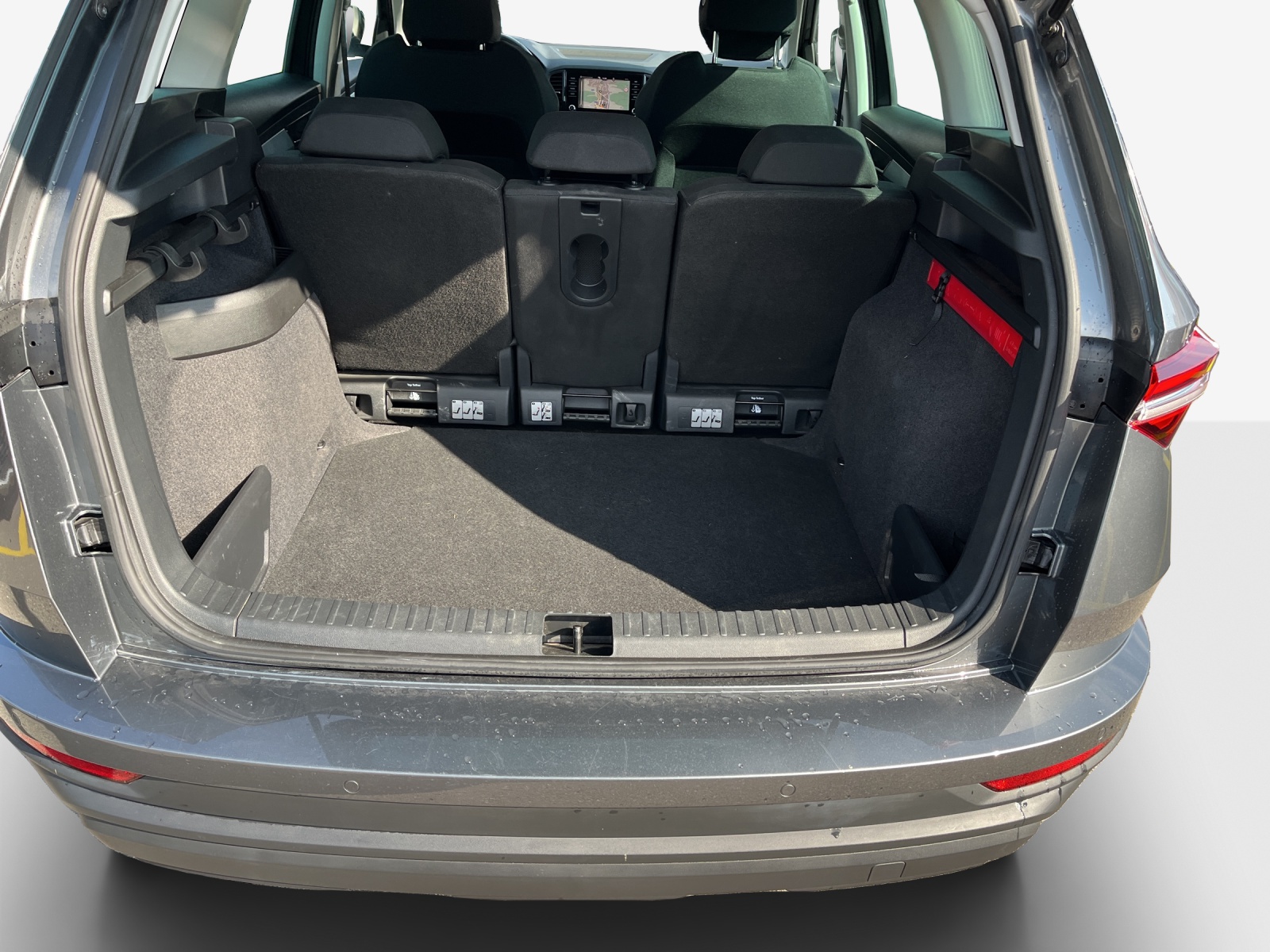 SKODA Karoq 1.5 TSI Selection DSG-image-12