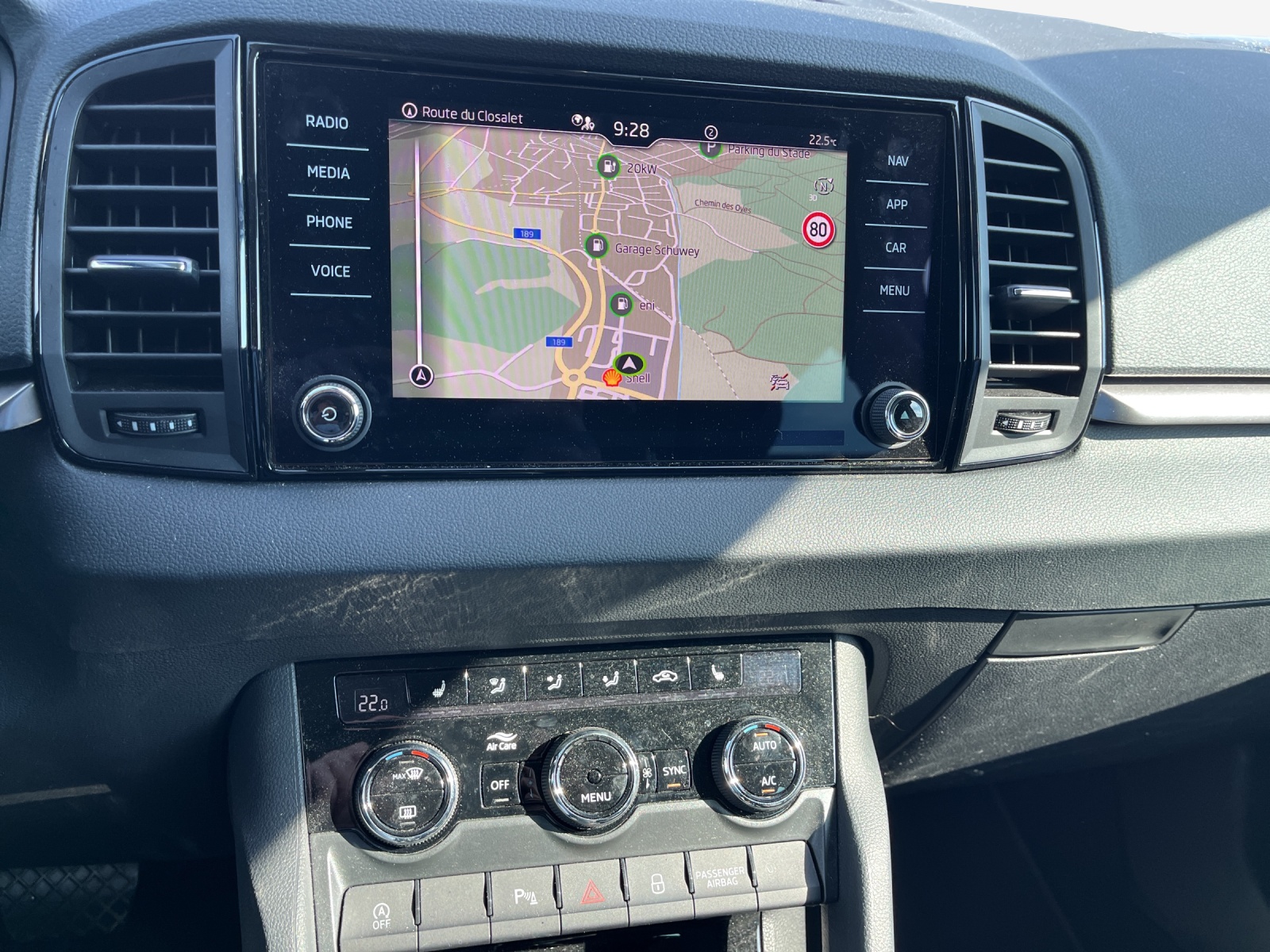 SKODA Karoq 1.5 TSI Selection DSG-image-10