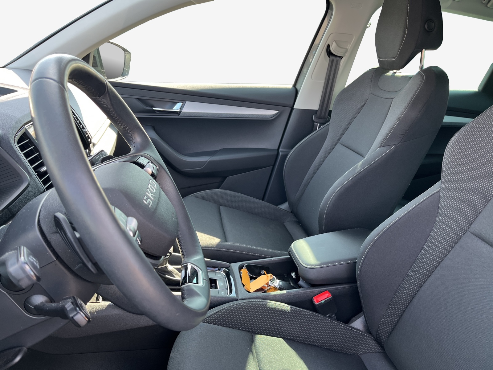 SKODA Karoq 1.5 TSI Selection DSG-image-7